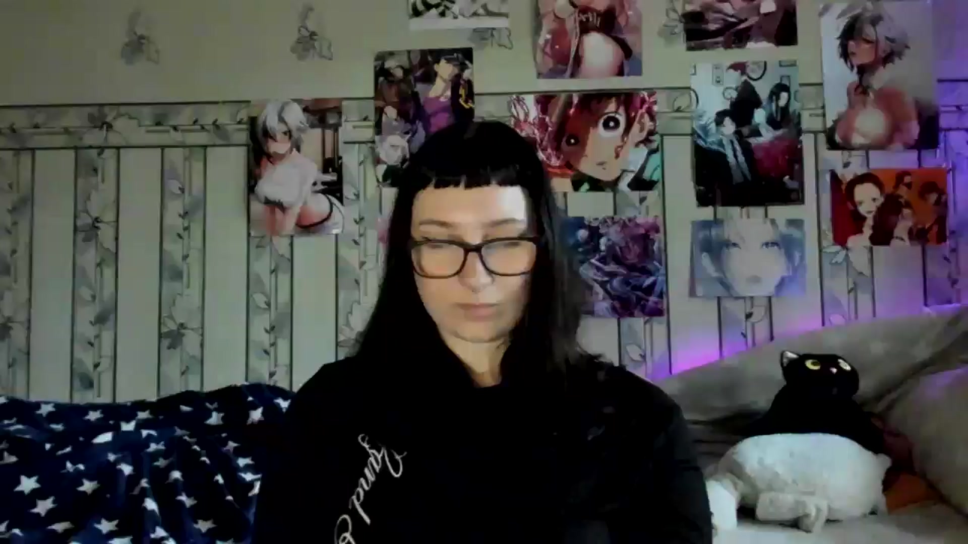Gallery image thumbnail from TotallySpice's myfreecams stream on, 05/20/2025, 16:12 image 17 of 20