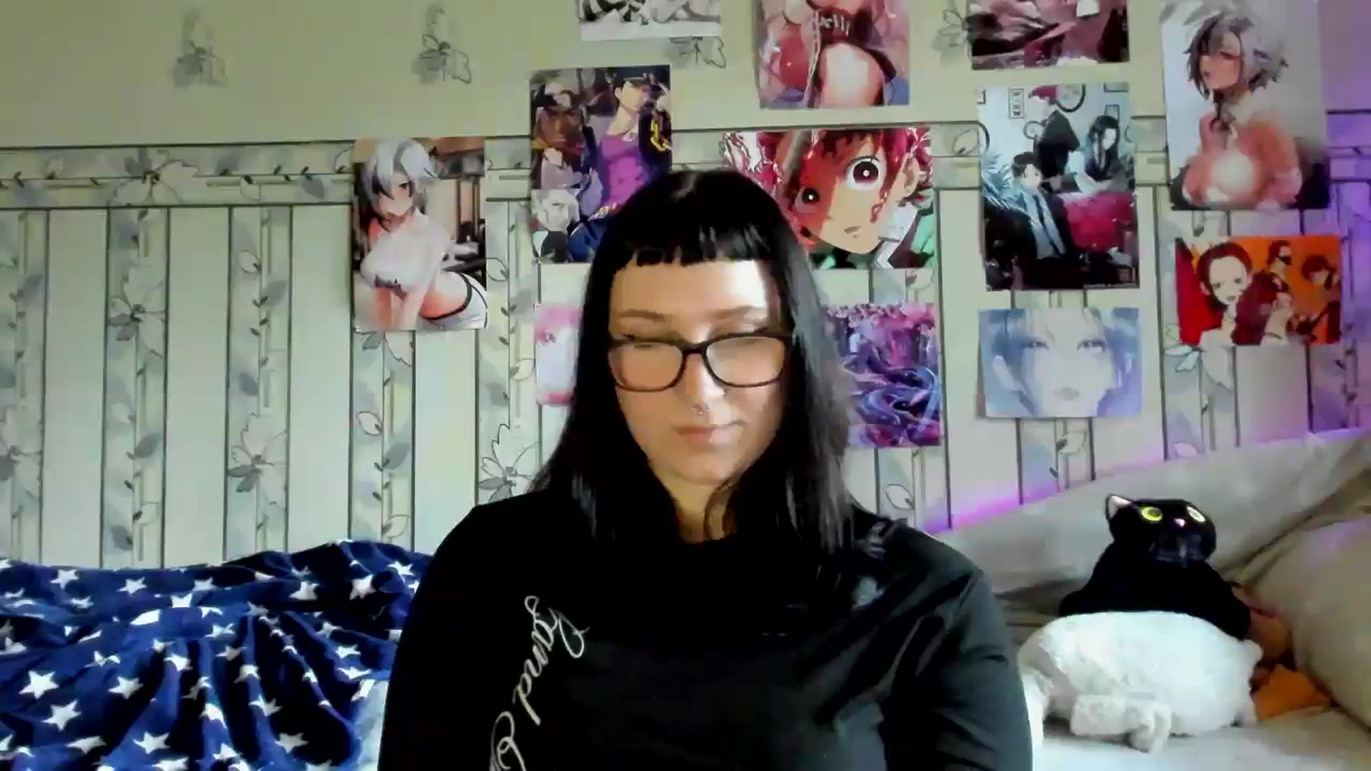 Gallery image thumbnail from TotallySpice's myfreecams stream on, 05/20/2025, 16:12 image 14 of 20