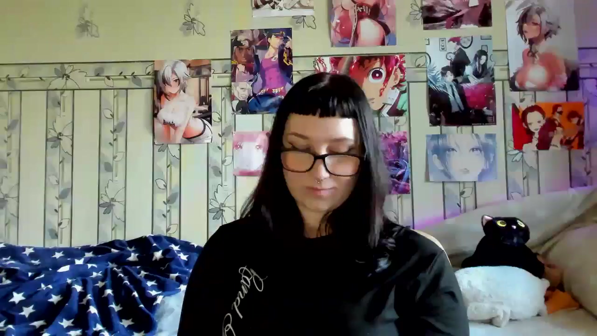 Gallery image thumbnail from TotallySpice's myfreecams stream on, 05/20/2025, 16:12 image 12 of 20