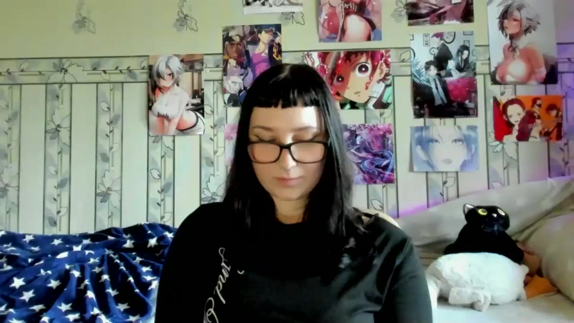 Gallery image thumbnail from TotallySpice's myfreecams stream on, 05/20/2025, 16:12 image 6 of 20