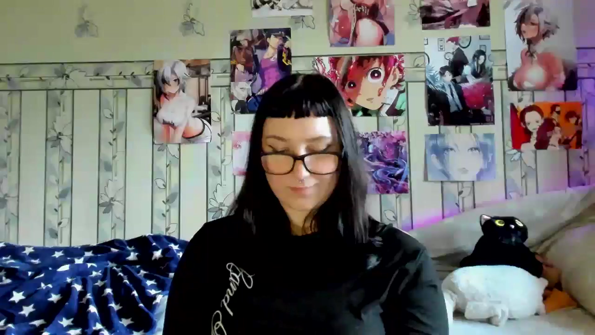 Gallery image thumbnail from TotallySpice's myfreecams stream on, 05/20/2025, 16:12 image 13 of 20