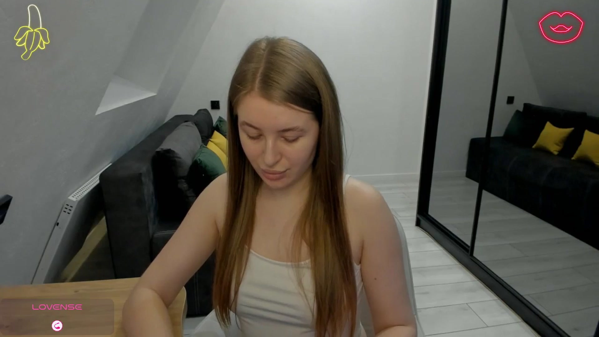 Gallery image thumbnail from TouchMeNow's myfreecams stream on, 12/06/2025, 19:01 image 8 of 20