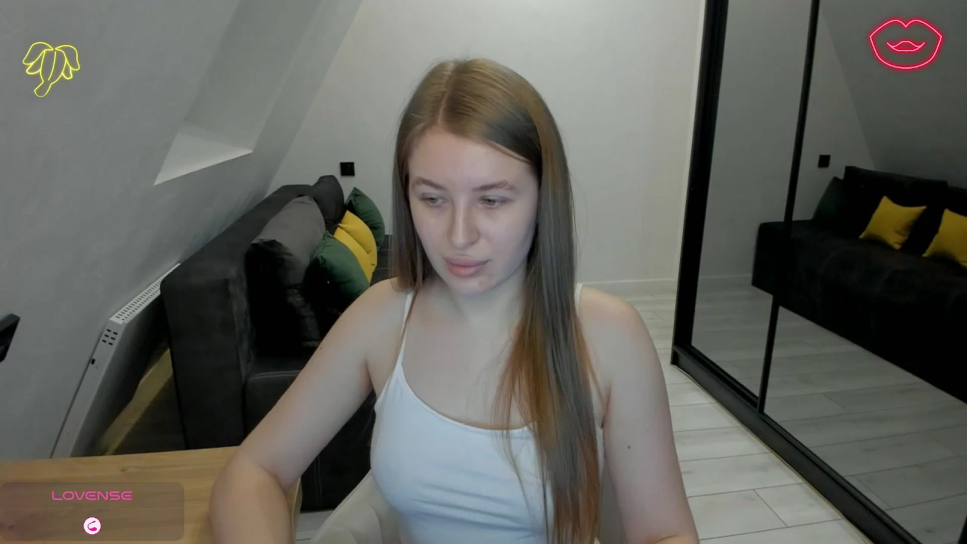 Gallery image thumbnail from TouchMeNow's myfreecams stream on, 12/06/2025, 19:01 image 10 of 20