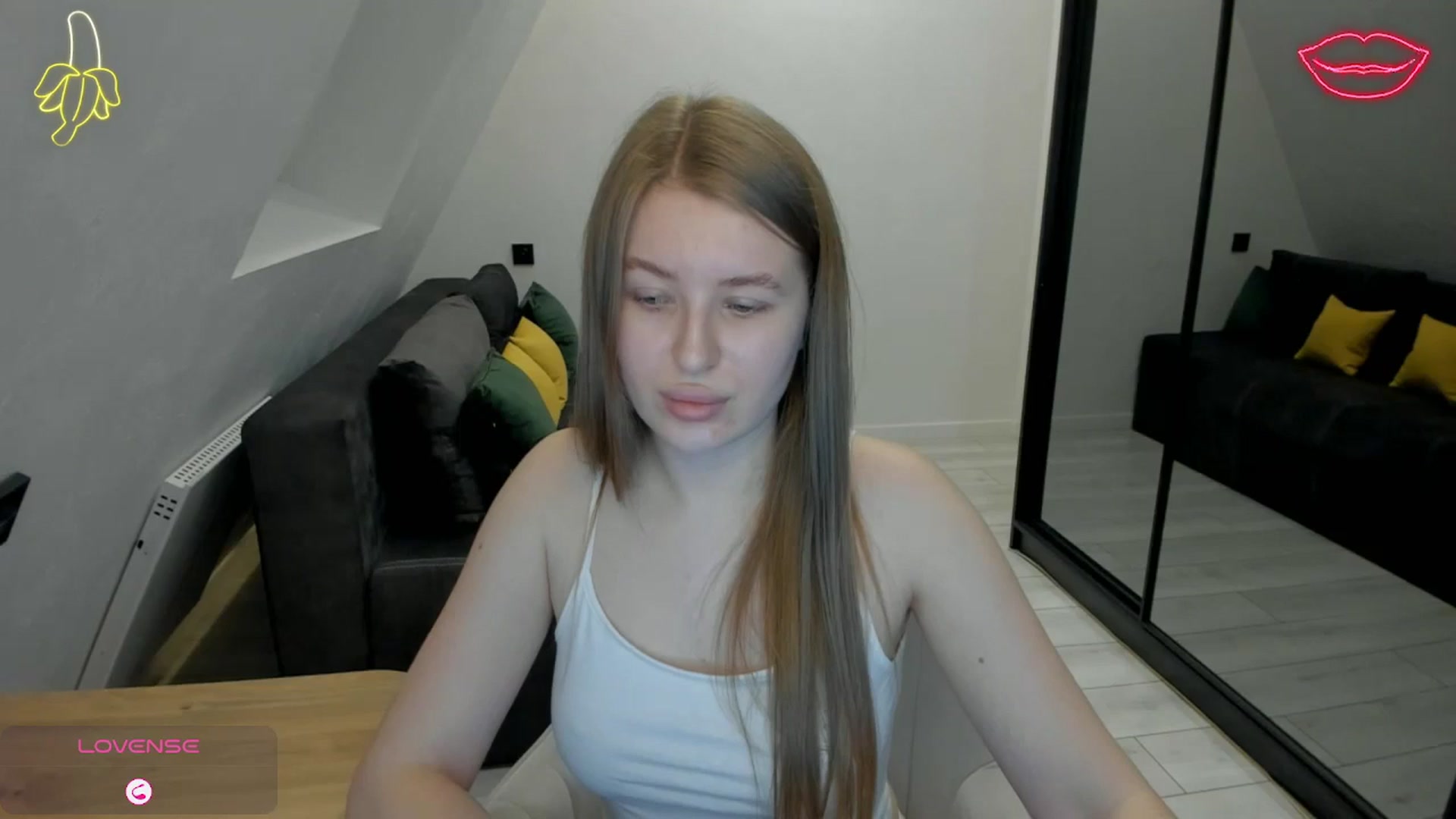 Gallery image thumbnail from TouchMeNow's myfreecams stream on, 12/06/2025, 19:01 image 14 of 20