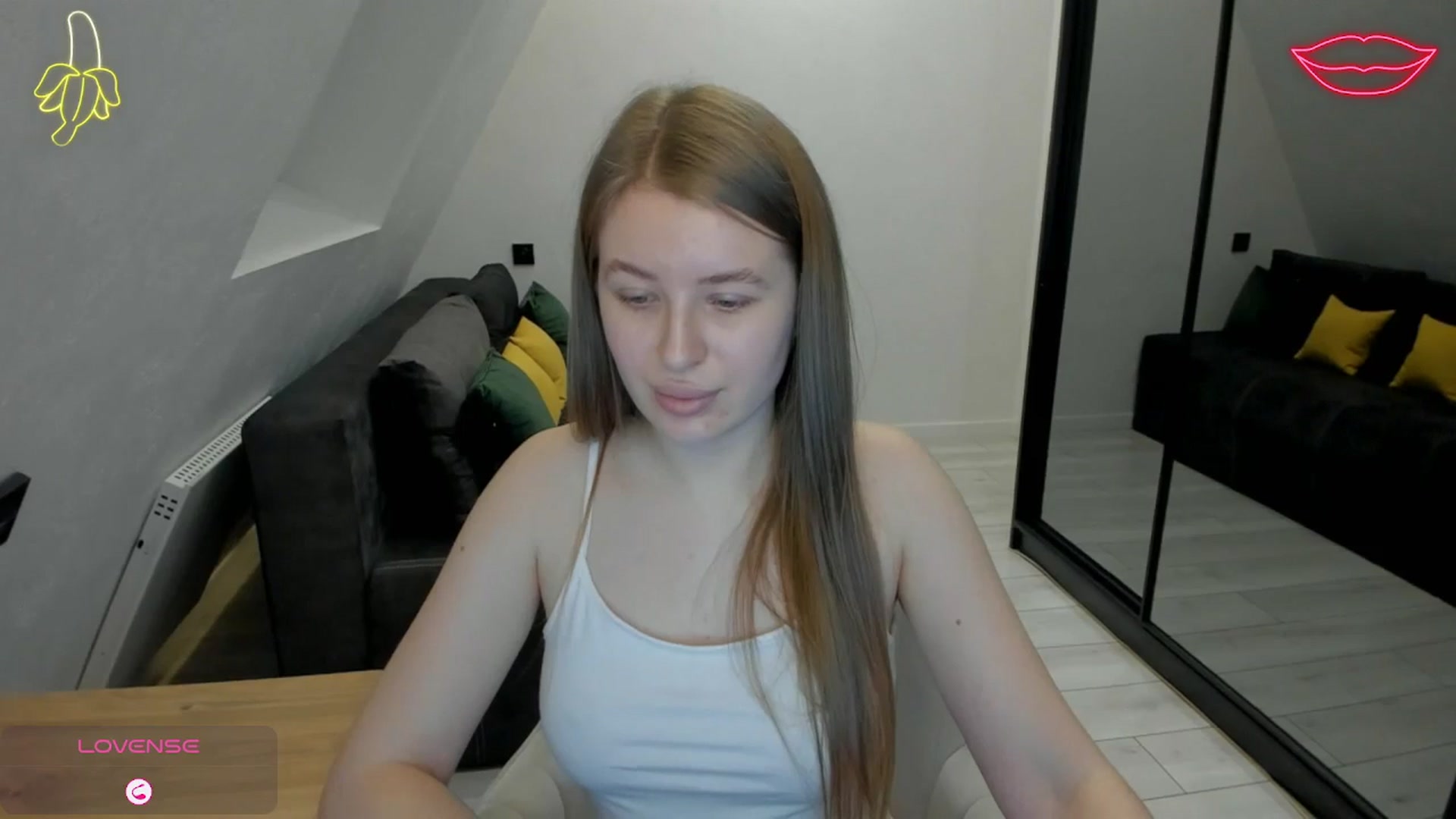 Gallery image thumbnail from TouchMeNow's myfreecams stream on, 12/06/2025, 19:01 image 9 of 20