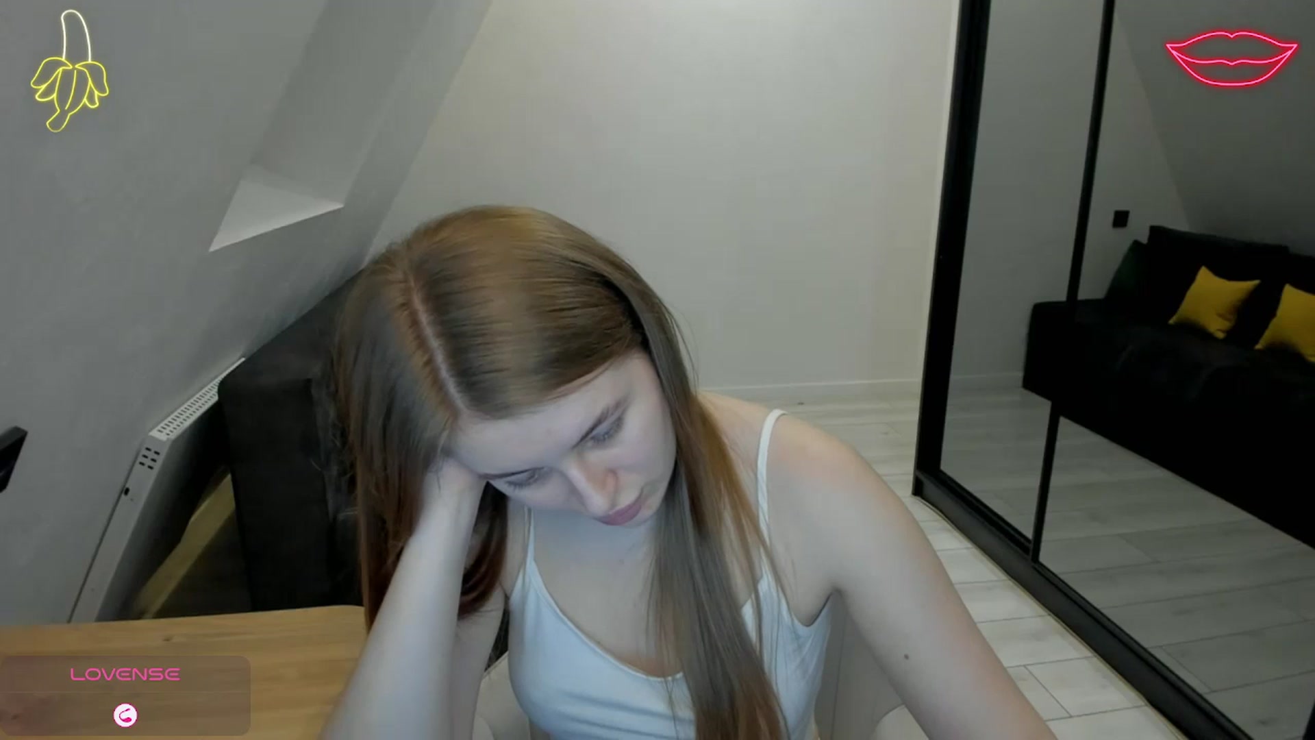 Gallery image thumbnail from TouchMeNow's myfreecams stream on, 12/06/2025, 19:01 image 18 of 20