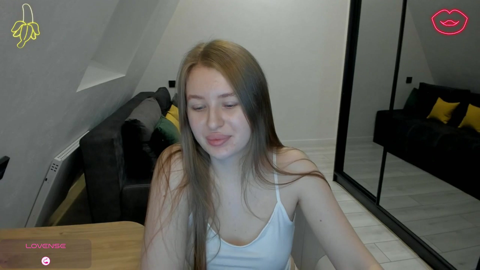 Gallery image thumbnail from TouchMeNow's myfreecams stream on, 12/06/2025, 19:01 image 19 of 20