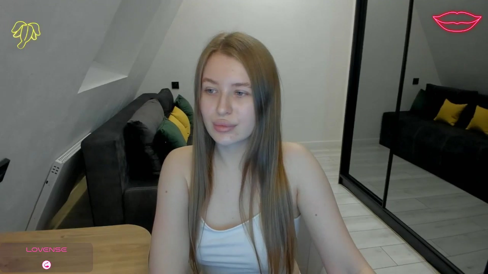 Gallery image thumbnail from TouchMeNow's myfreecams stream on, 12/06/2025, 19:01 image 3 of 20