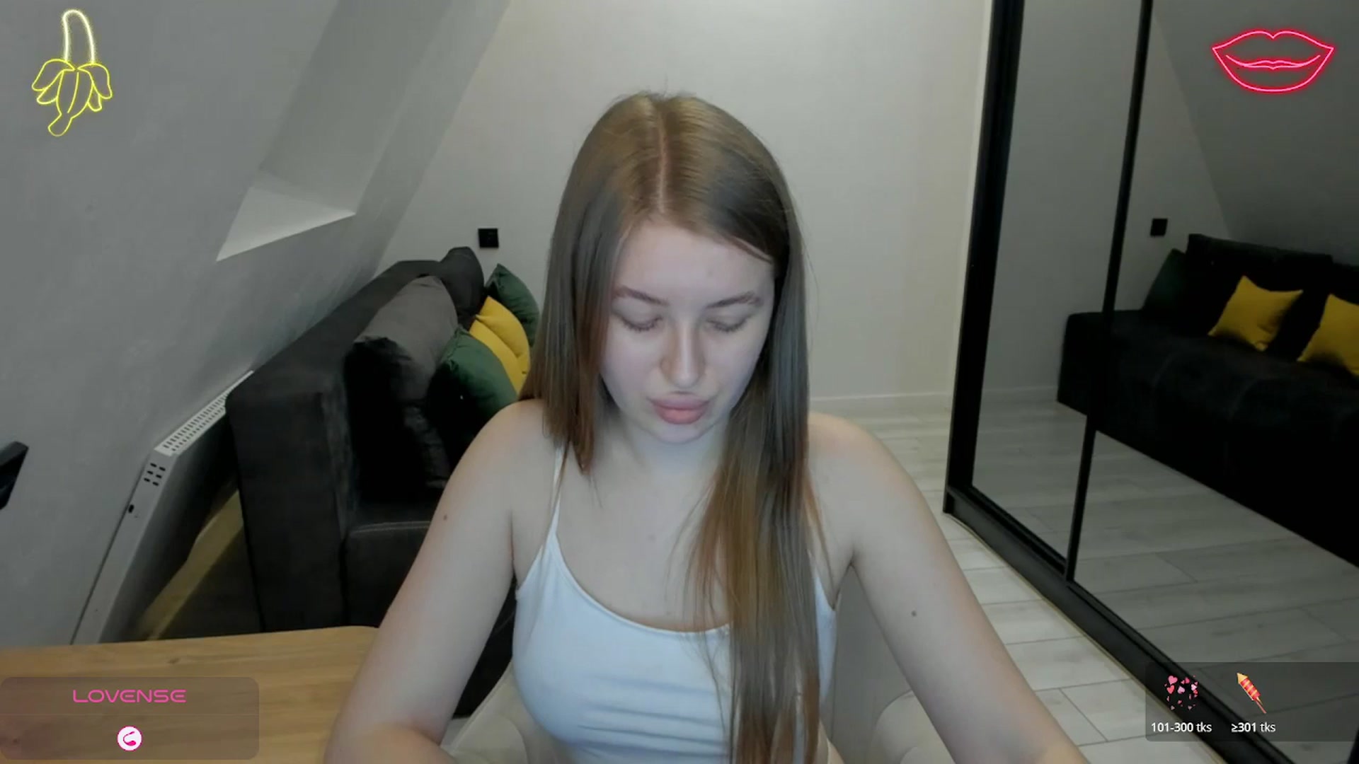 Gallery image thumbnail from TouchMeNow's myfreecams stream on, 12/06/2025, 19:01 image 12 of 20