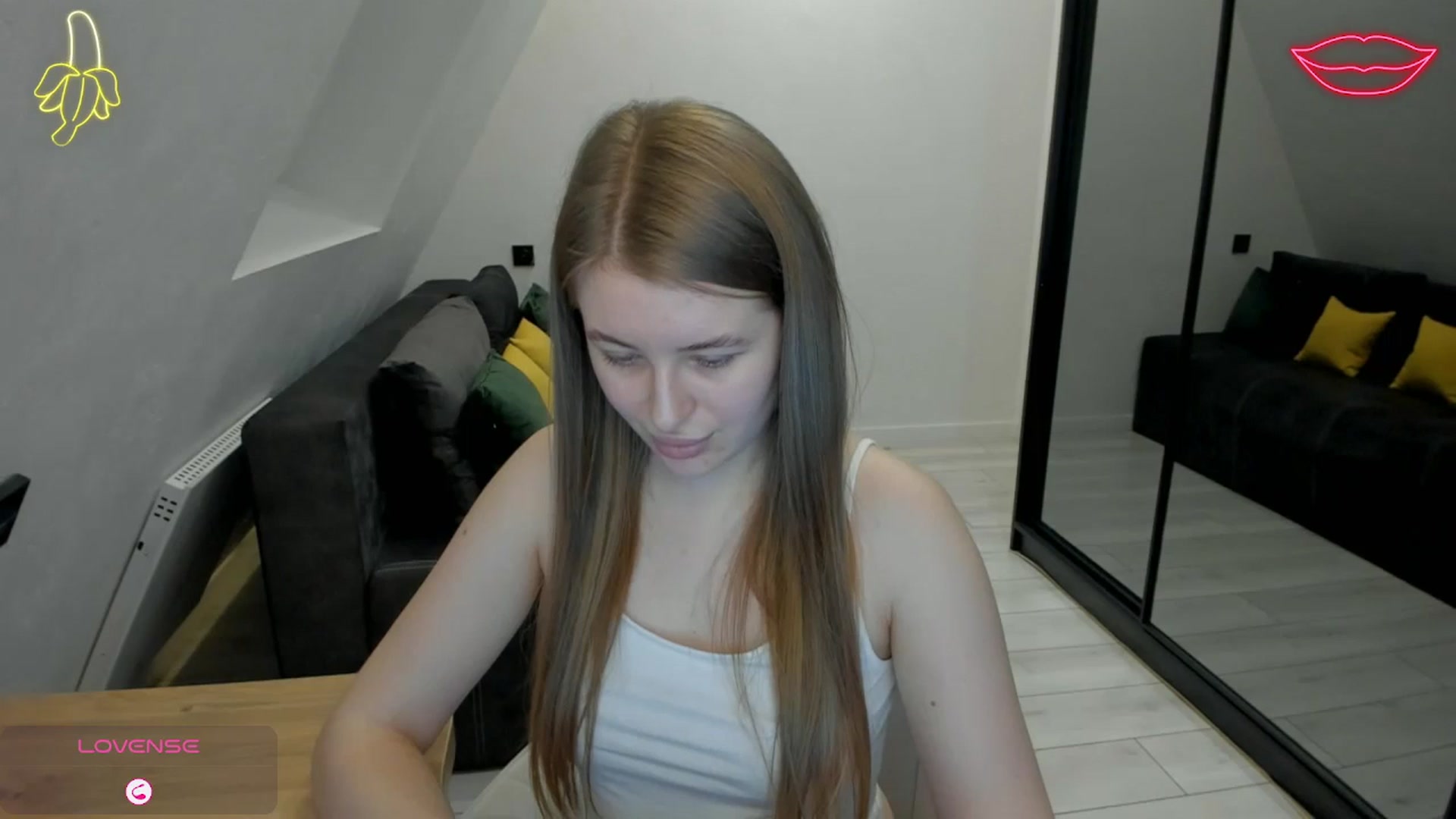 Gallery image thumbnail from TouchMeNow's myfreecams stream on, 12/06/2025, 19:01 image 7 of 20