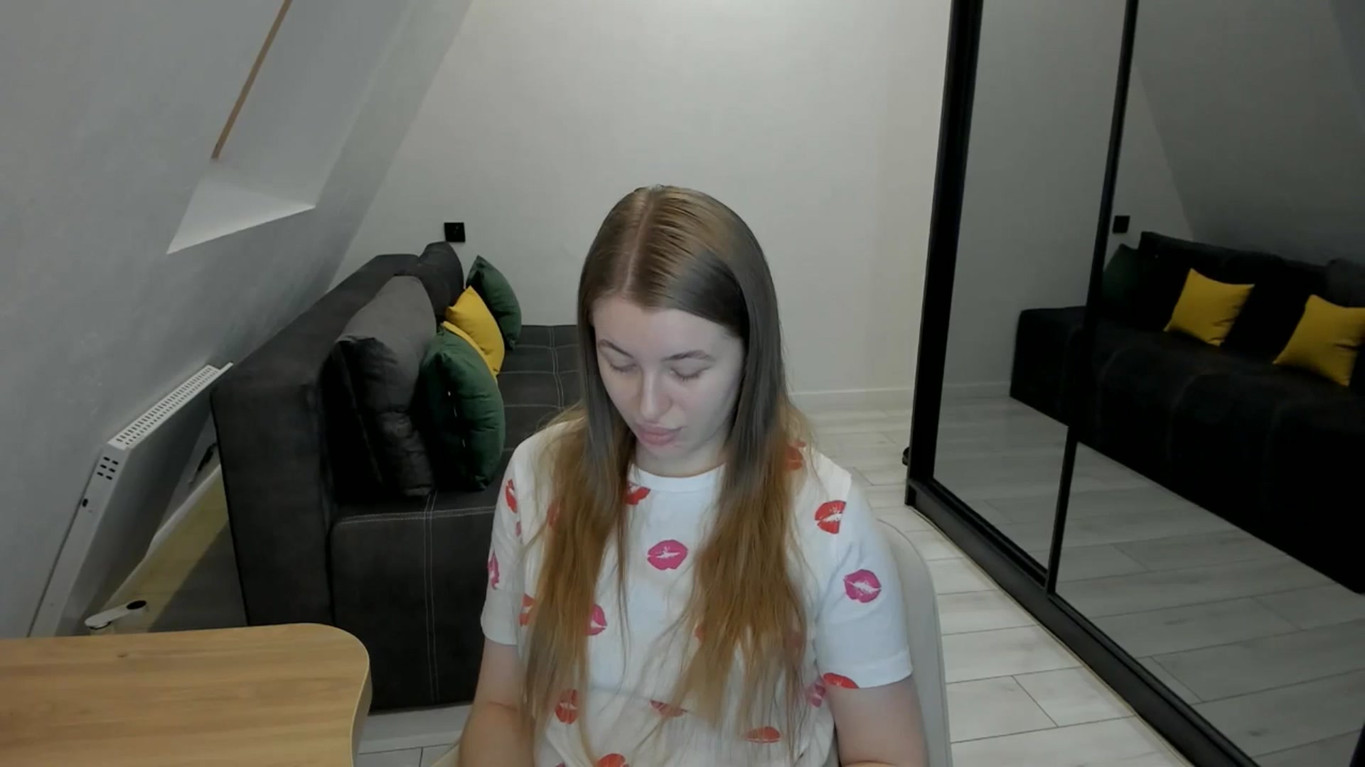 Gallery image thumbnail from TouchMeNow's myfreecams stream on, 12/15/2025, 17:23 image 18 of 20