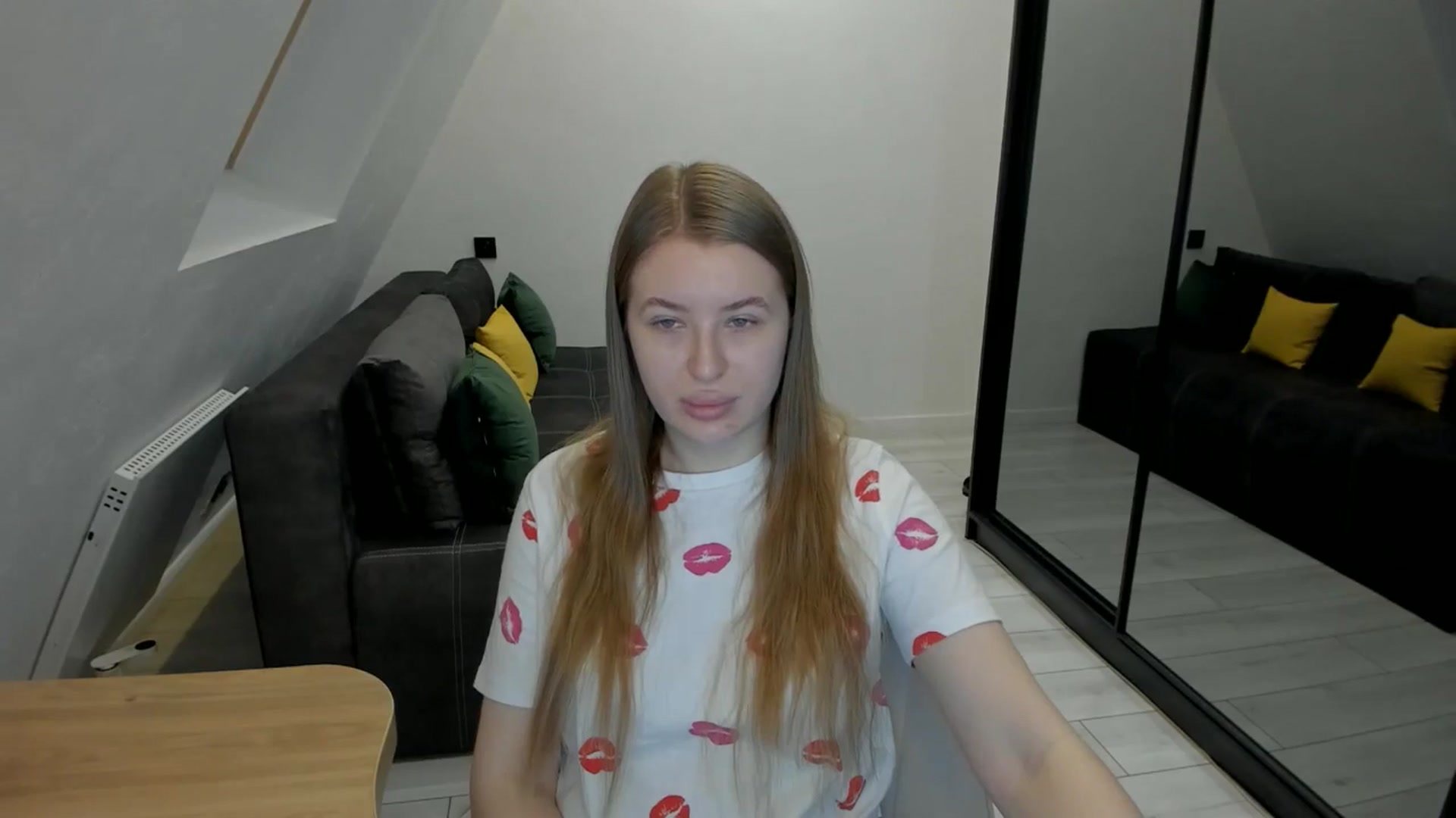 Gallery image thumbnail from TouchMeNow's myfreecams stream on, 12/15/2025, 17:23 image 11 of 20
