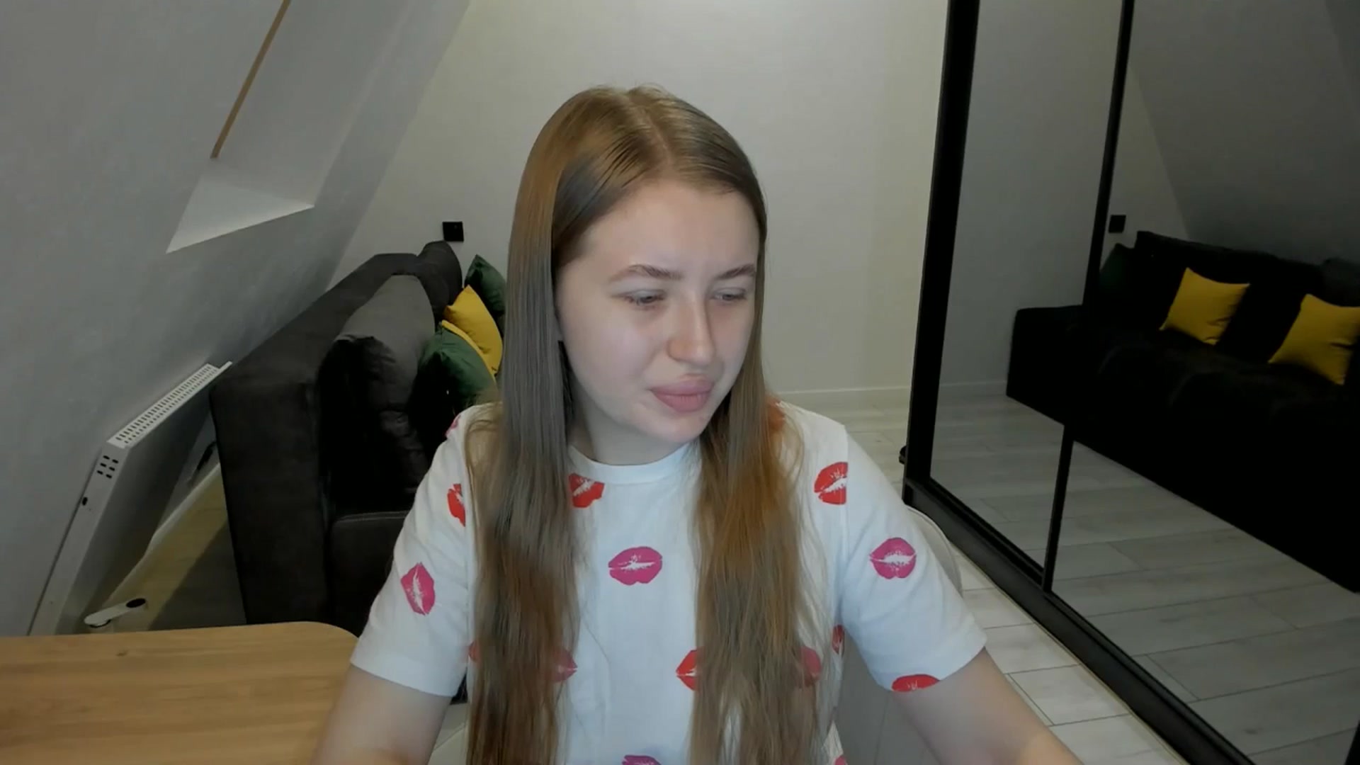Gallery image thumbnail from TouchMeNow's myfreecams stream on, 12/15/2025, 17:23 image 3 of 20