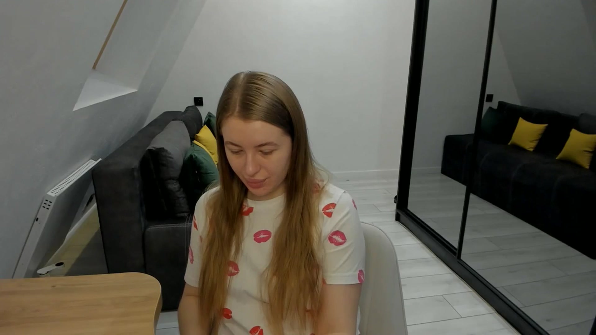 Gallery image thumbnail from TouchMeNow's myfreecams stream on, 12/15/2025, 17:23 image 10 of 20