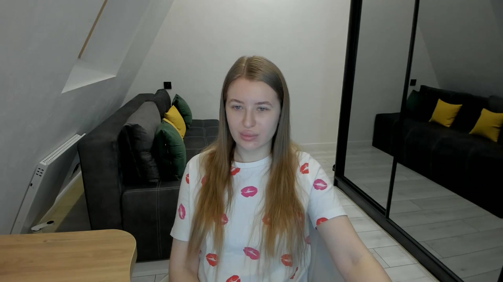 Gallery image thumbnail from TouchMeNow's myfreecams stream on, 12/15/2025, 17:23 image 14 of 20