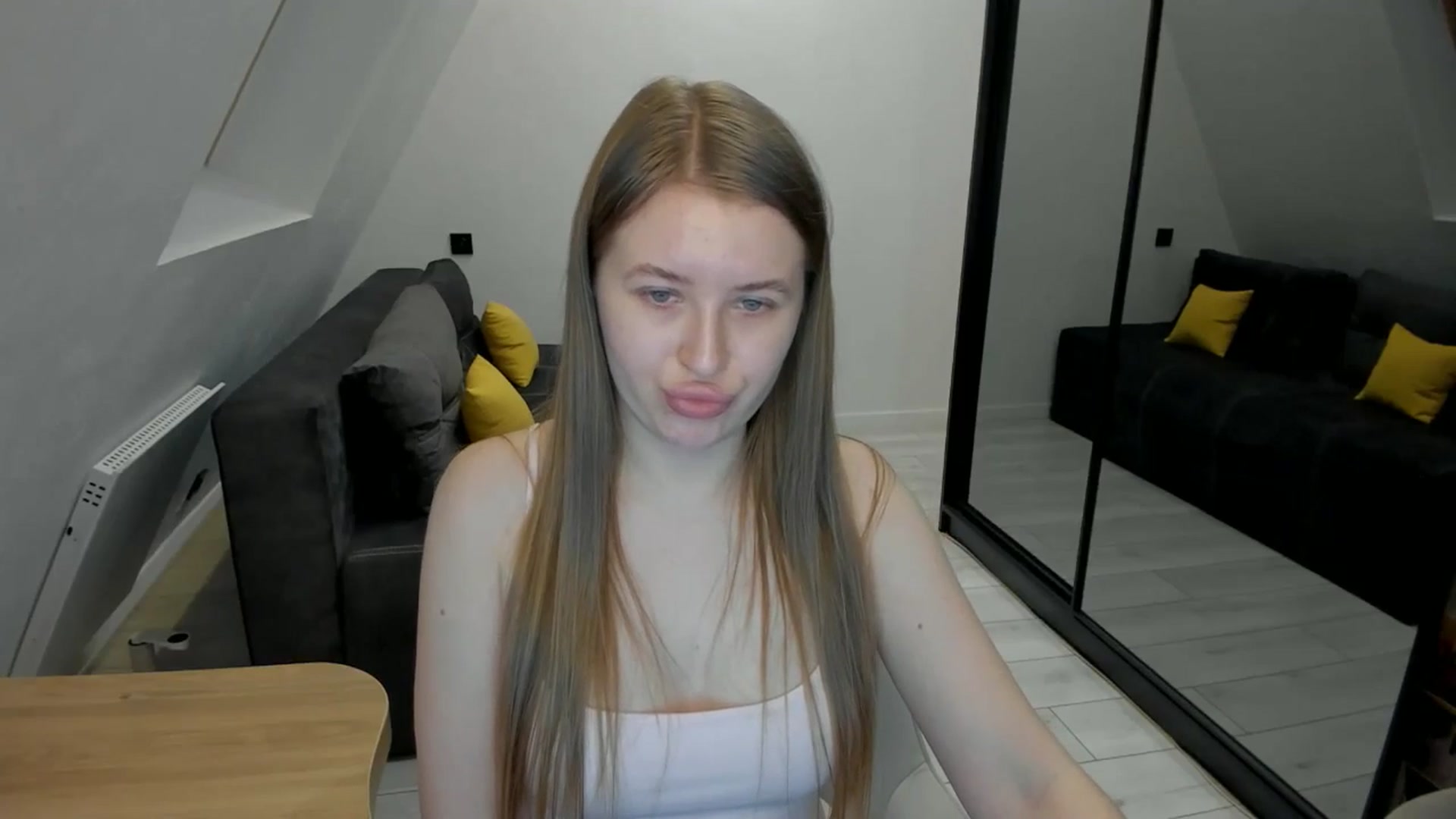 Gallery image thumbnail from TouchMeNow's myfreecams stream on, 12/23/2025, 18:54 image 18 of 20