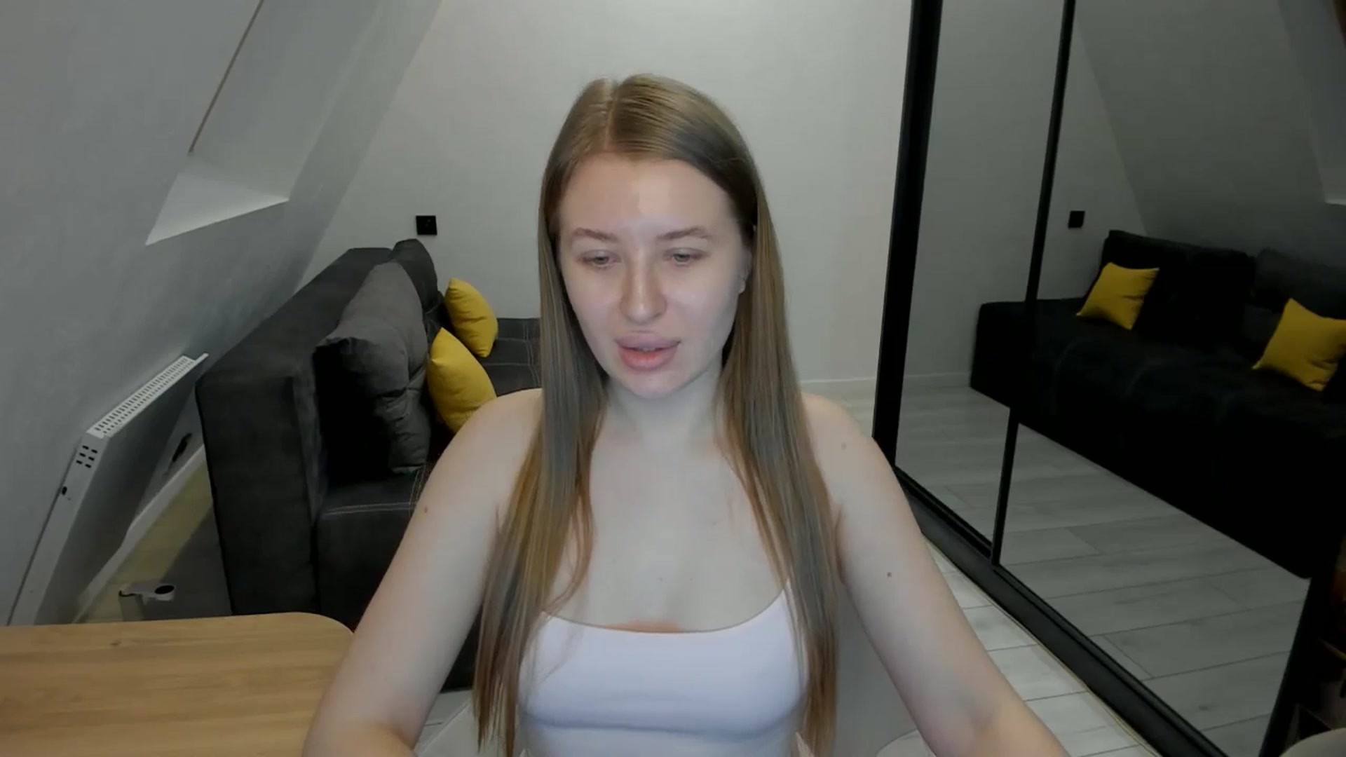 Gallery image thumbnail from TouchMeNow's myfreecams stream on, 12/23/2025, 18:54 image 12 of 20