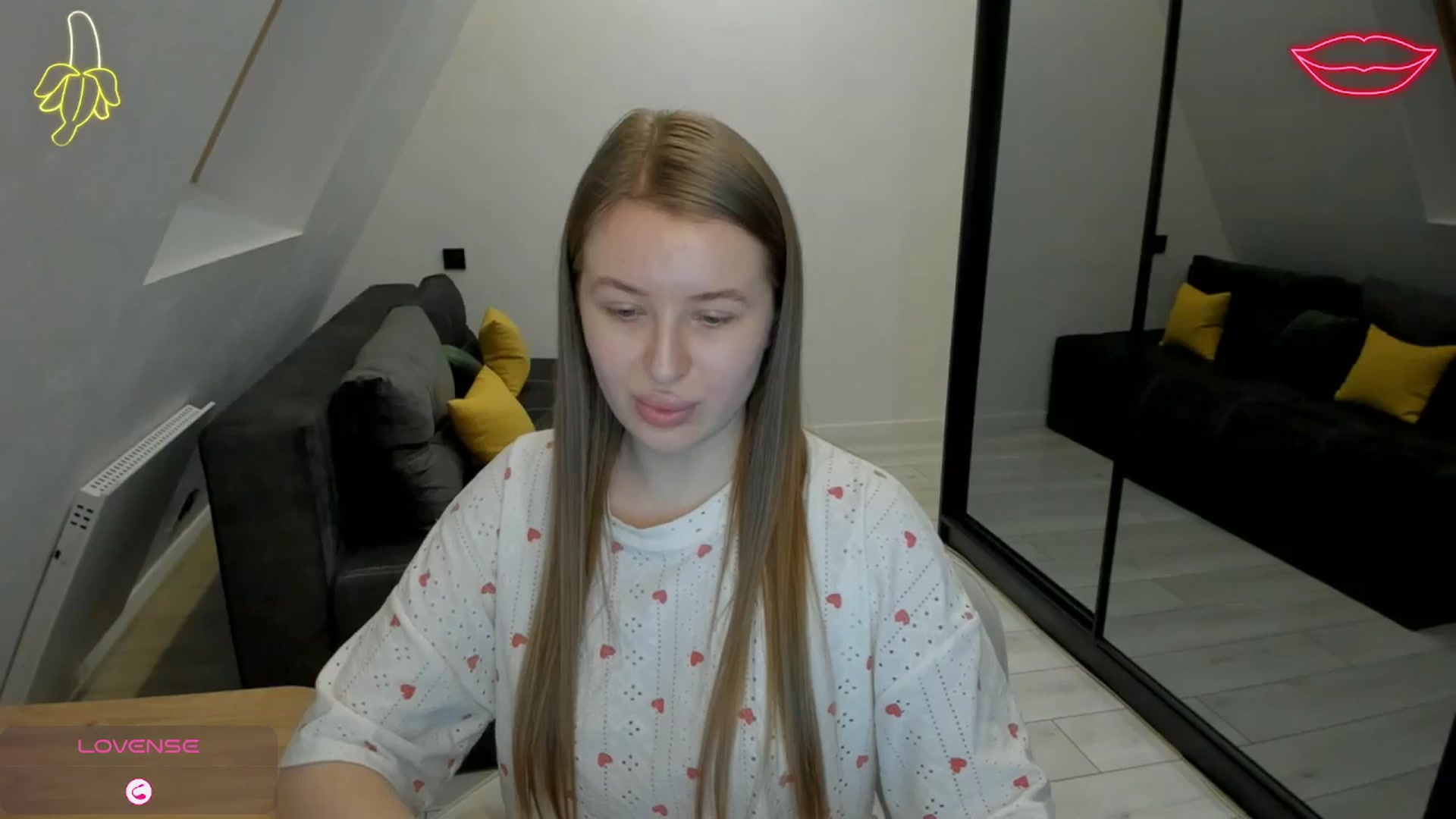 Gallery image thumbnail from TouchMeNow's myfreecams stream on, 12/27/2025, 18:32 image 17 of 20