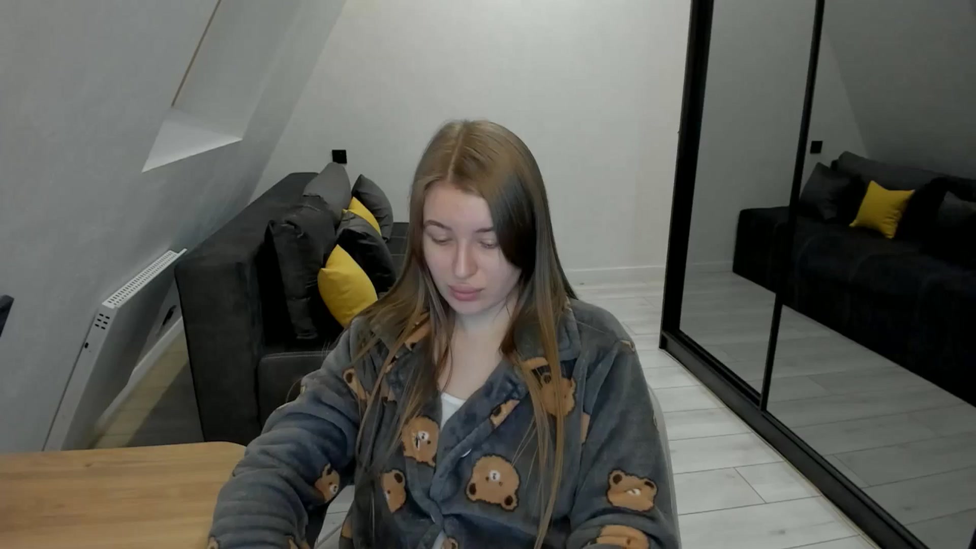 Gallery image thumbnail from TouchMeNow's myfreecams stream on, 01/11/2026, 20:09 image 18 of 20