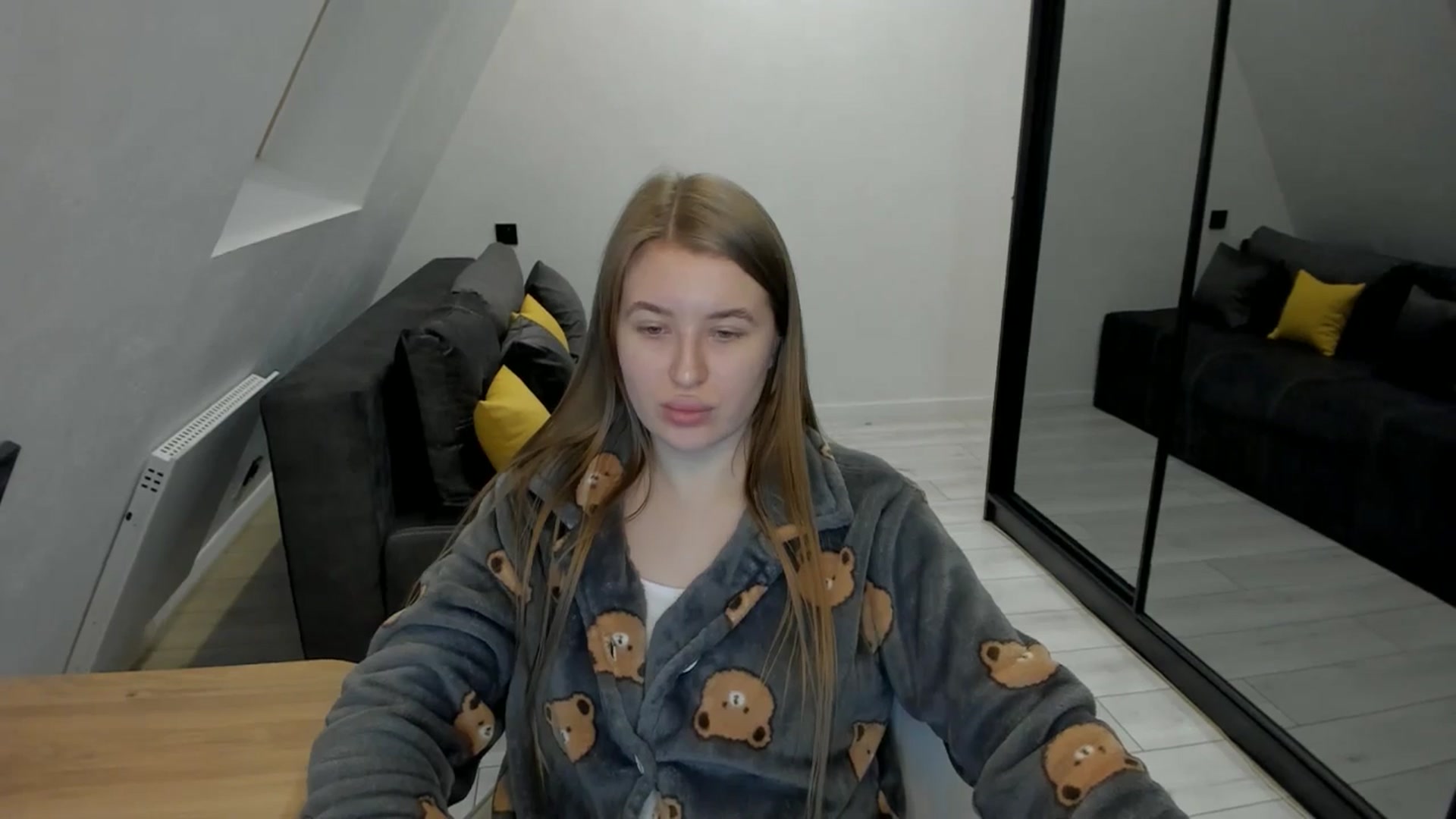 Gallery image thumbnail from TouchMeNow's myfreecams stream on, 01/11/2026, 20:09 image 15 of 20