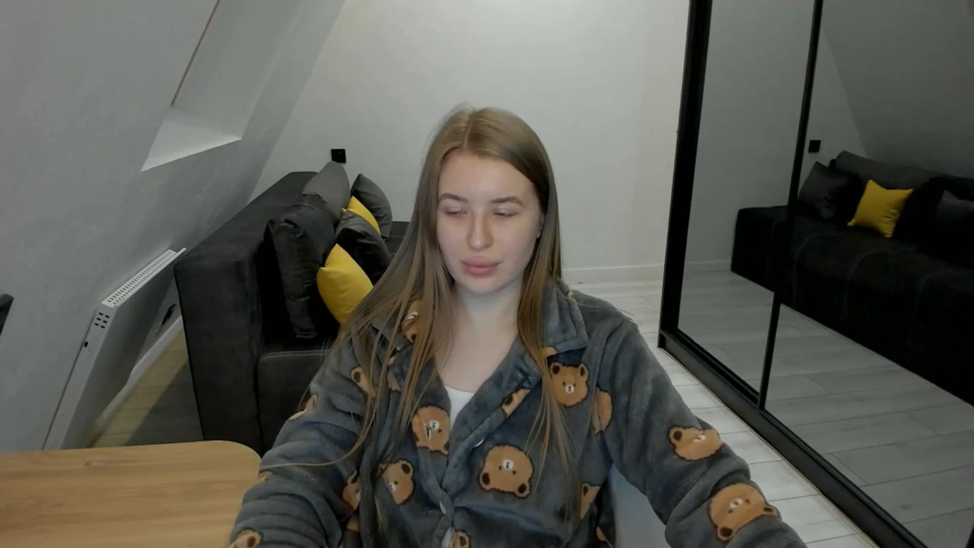 Gallery image thumbnail from TouchMeNow's myfreecams stream on, 01/11/2026, 20:09 image 10 of 20
