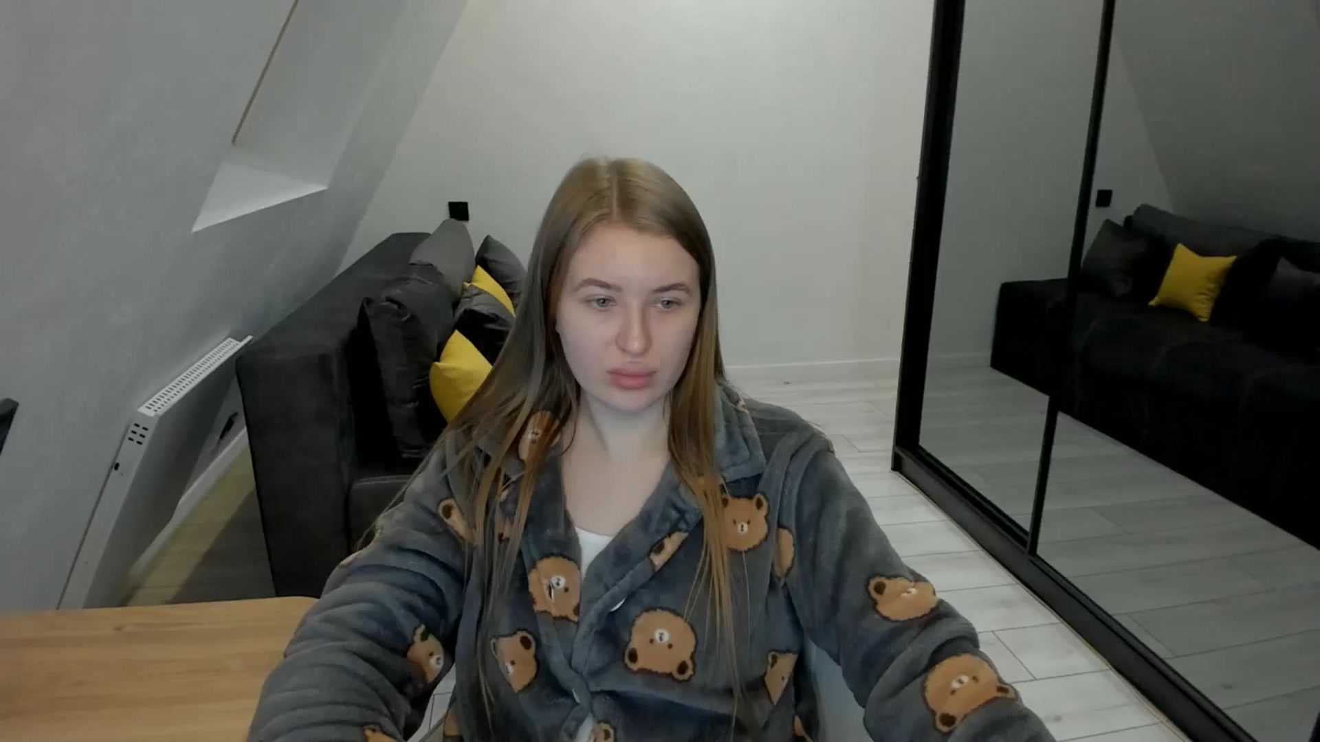 Gallery image thumbnail from TouchMeNow's myfreecams stream on, 01/11/2026, 20:09 image 14 of 20