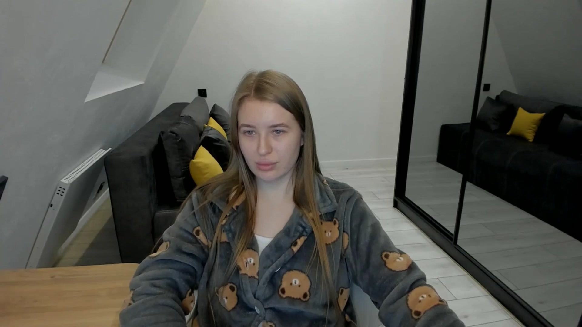 Gallery image thumbnail from TouchMeNow's myfreecams stream on, 01/11/2026, 20:09 image 17 of 20