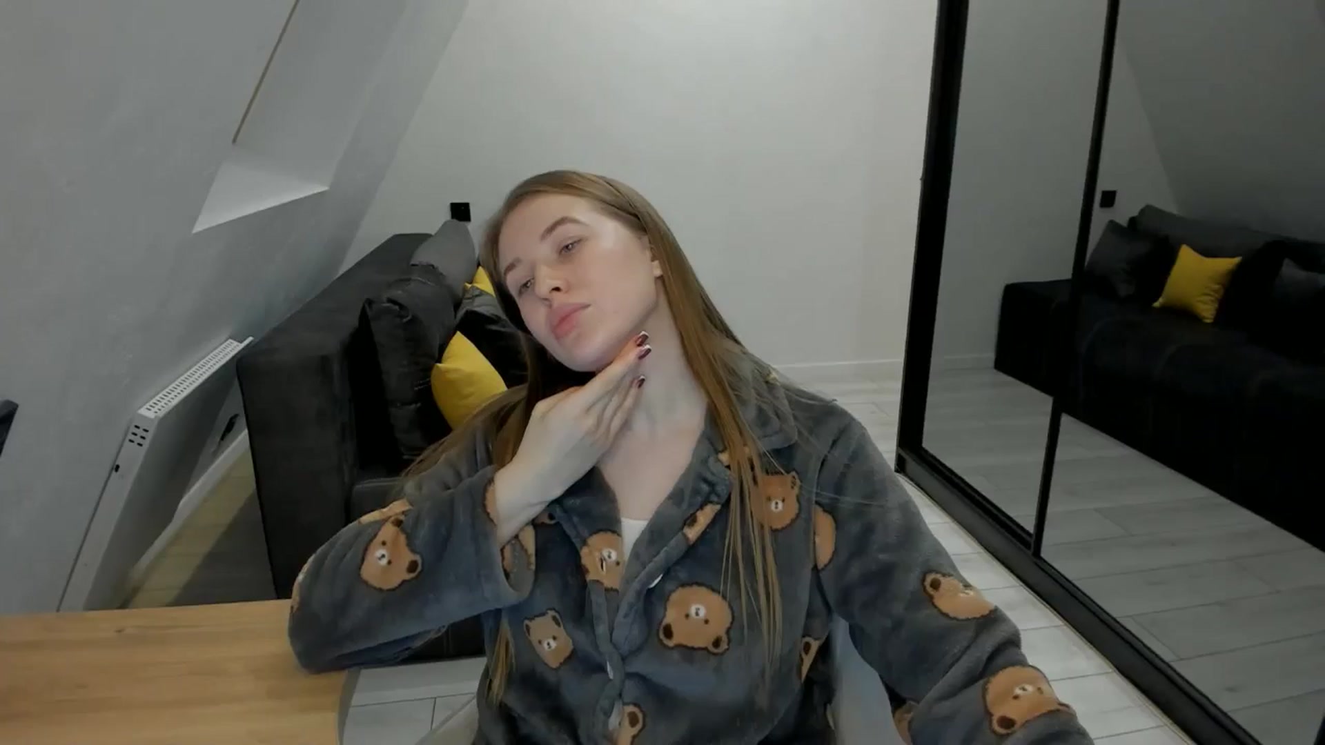 Gallery image thumbnail from TouchMeNow's myfreecams stream on, 01/11/2026, 20:09 image 8 of 20