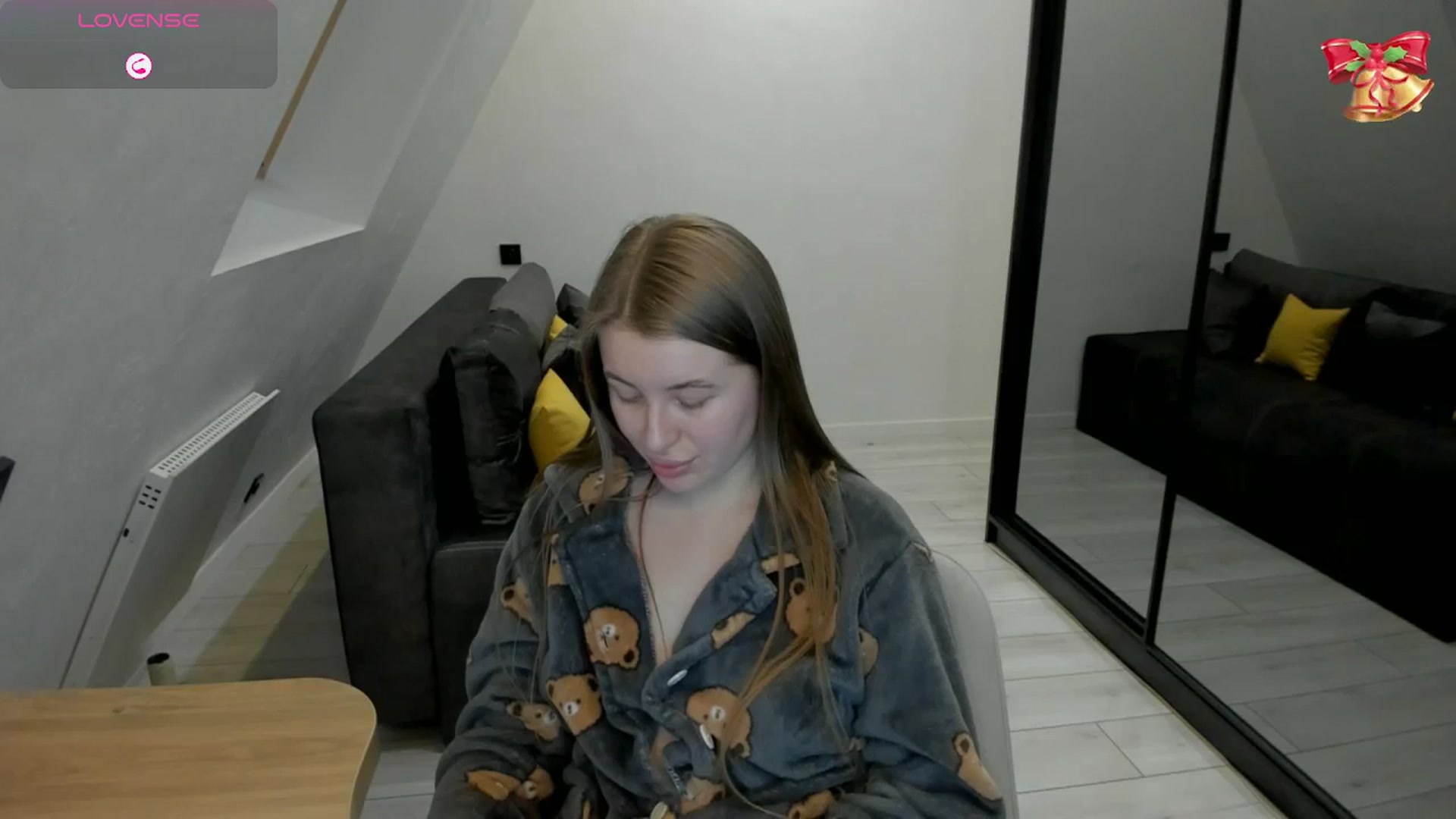 Gallery image thumbnail from TouchMeNow's myfreecams stream on, 01/15/2026, 12:37 image 18 of 20