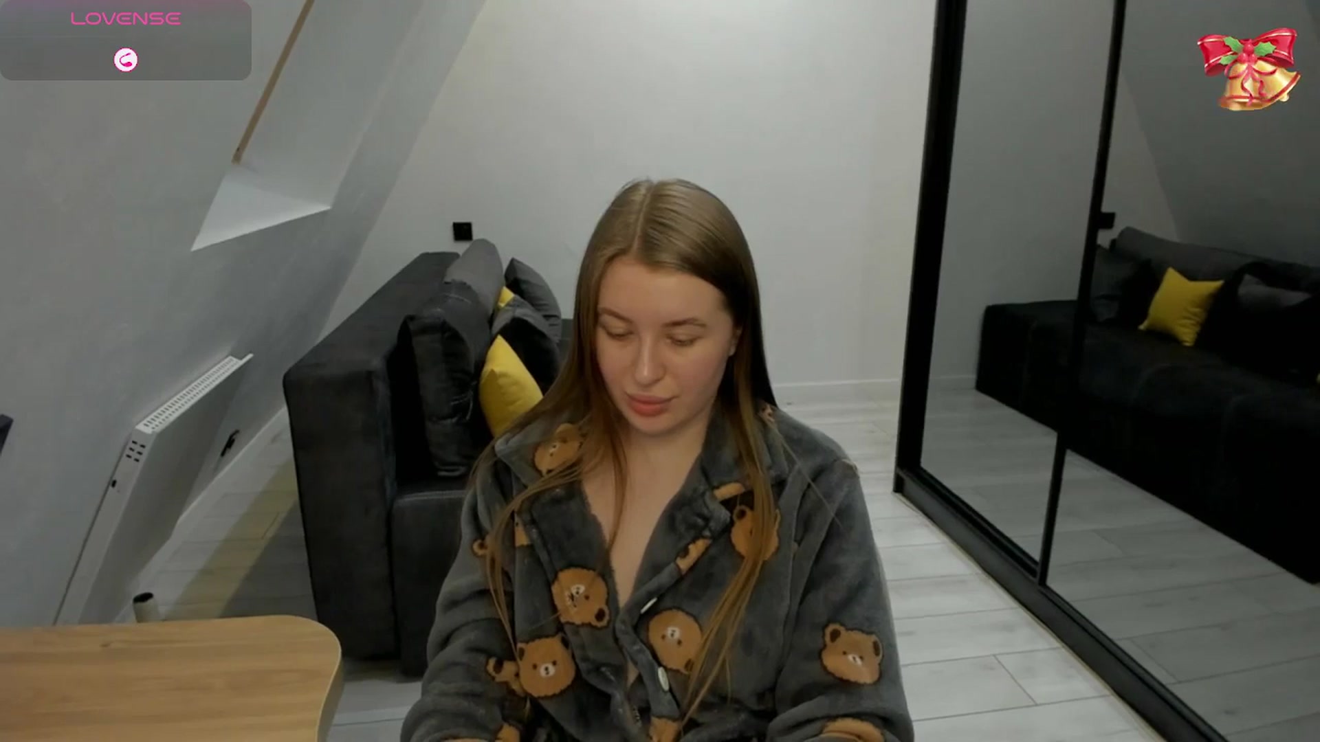 Gallery image thumbnail from TouchMeNow's myfreecams stream on, 01/15/2026, 12:37 image 9 of 20