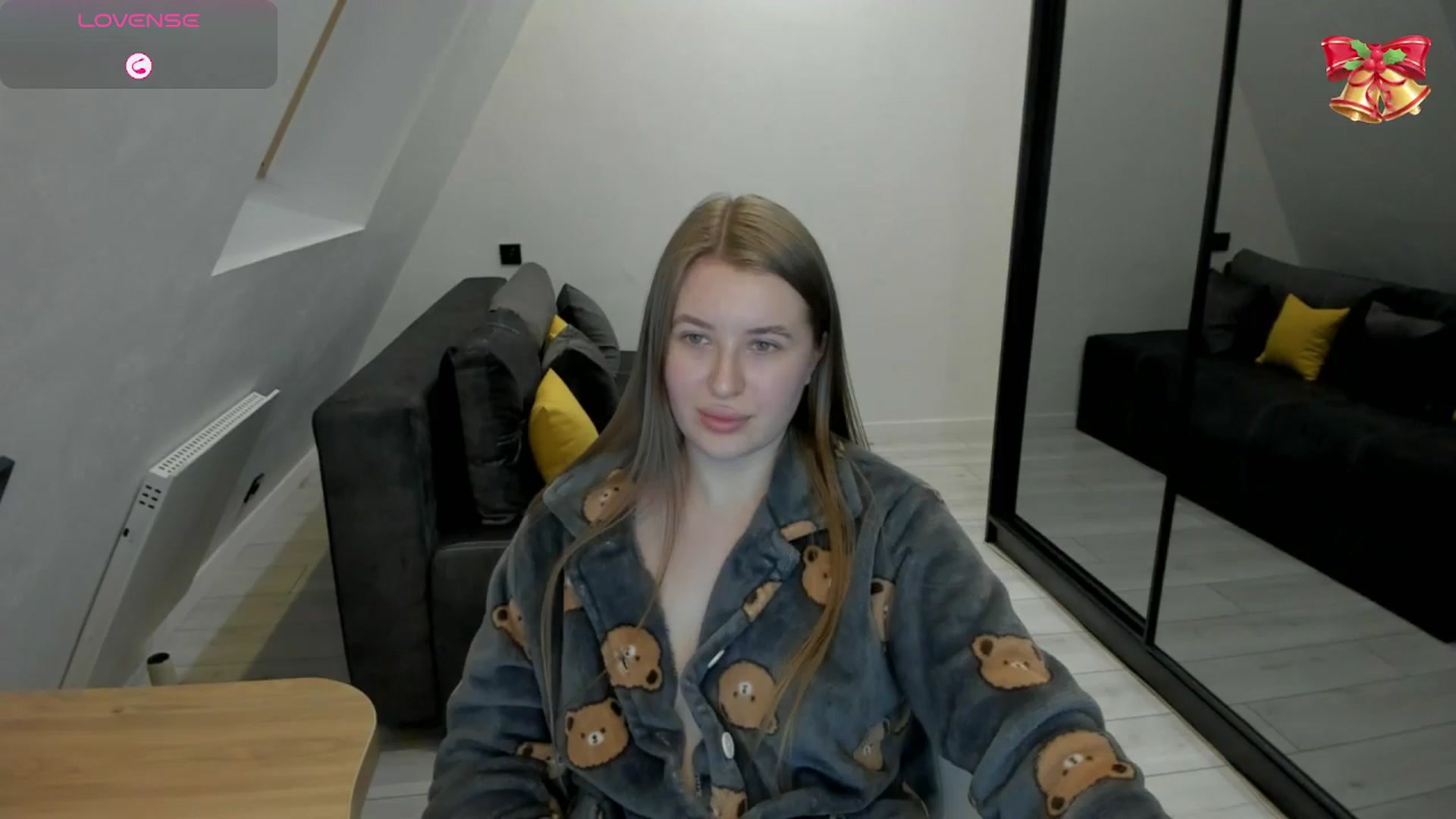 Gallery image thumbnail from TouchMeNow's myfreecams stream on, 01/15/2026, 12:37 image 10 of 20