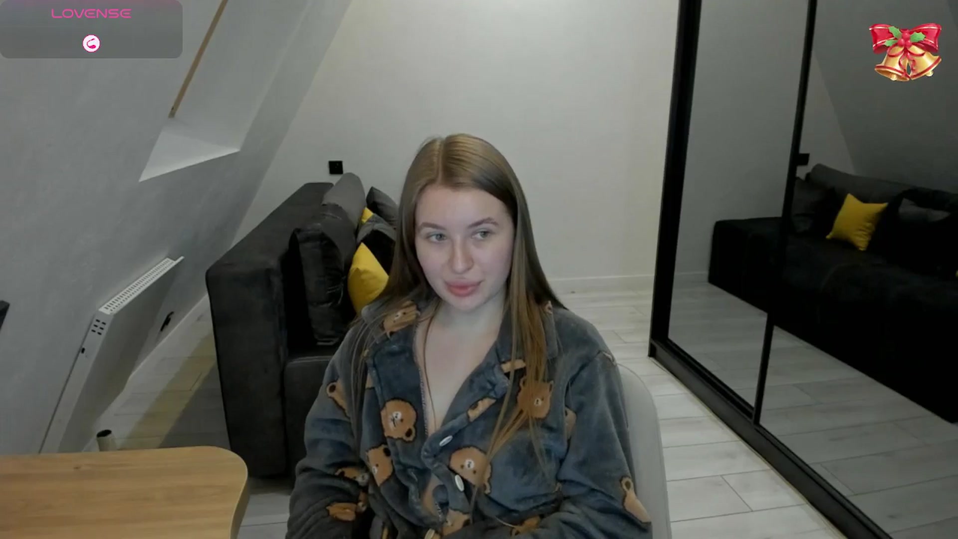 Gallery image thumbnail from TouchMeNow's myfreecams stream on, 01/15/2026, 12:37 image 17 of 20