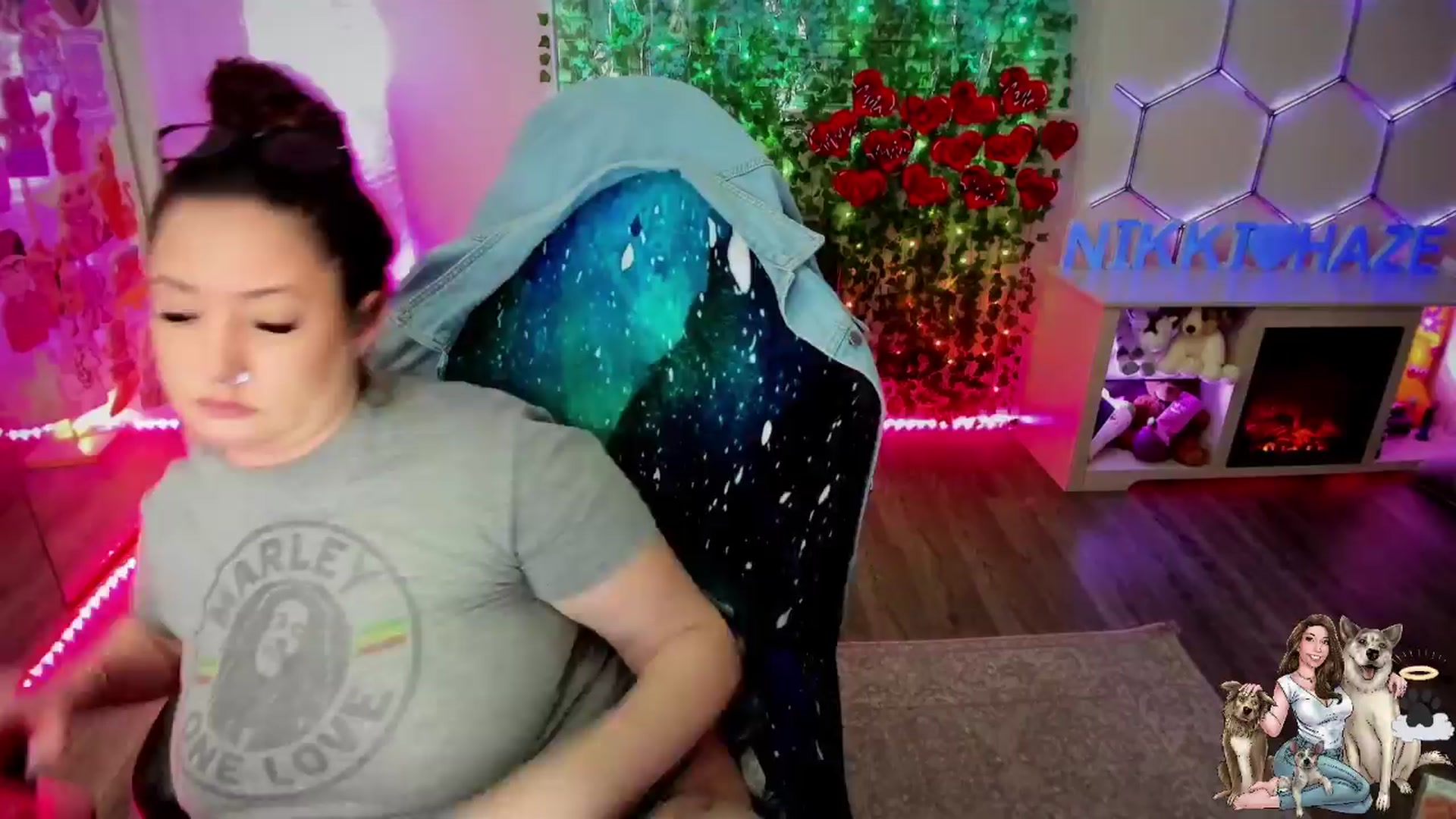 Gallery image thumbnail from Toxic_Haze's myfreecams stream on, 03/26/2024, 08:59 image 17 of 20