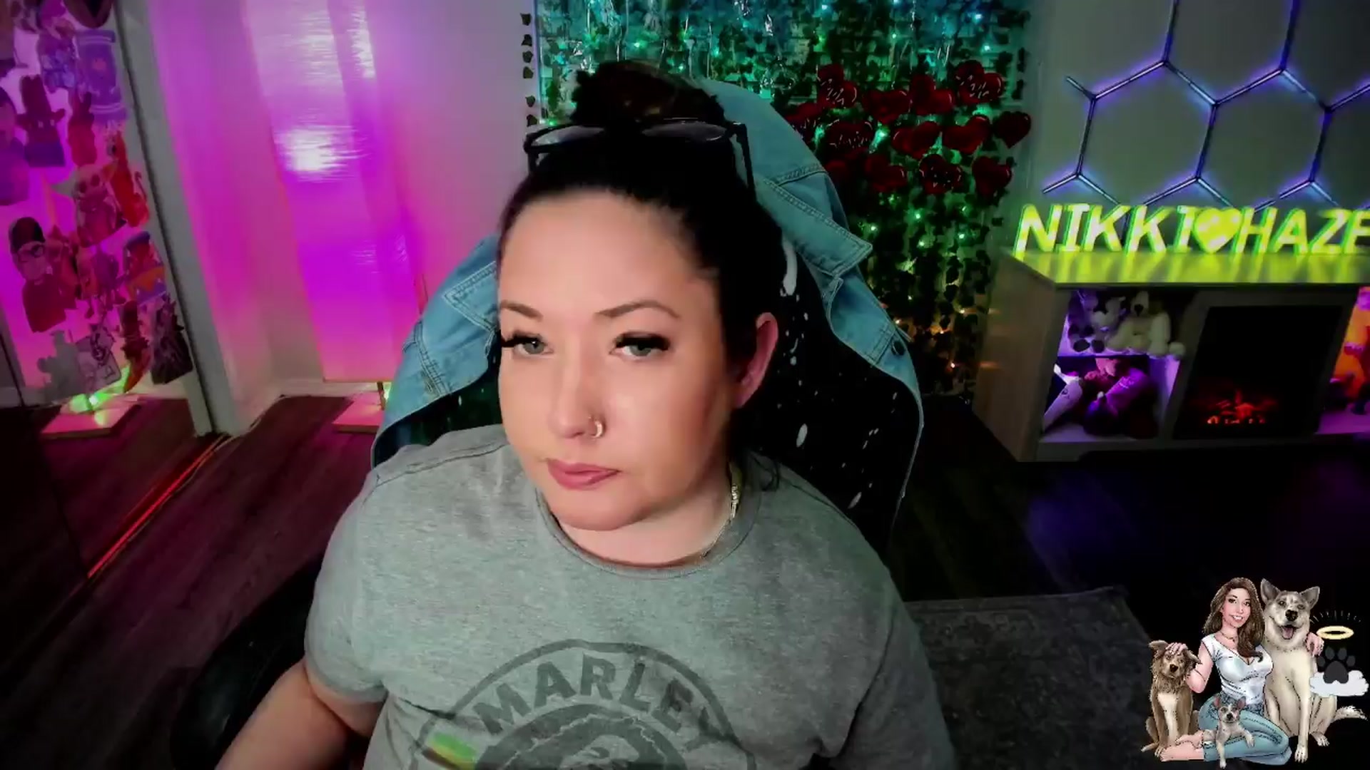 Gallery image thumbnail from Toxic_Haze's myfreecams stream on, 03/26/2024, 11:04 image 4 of 20