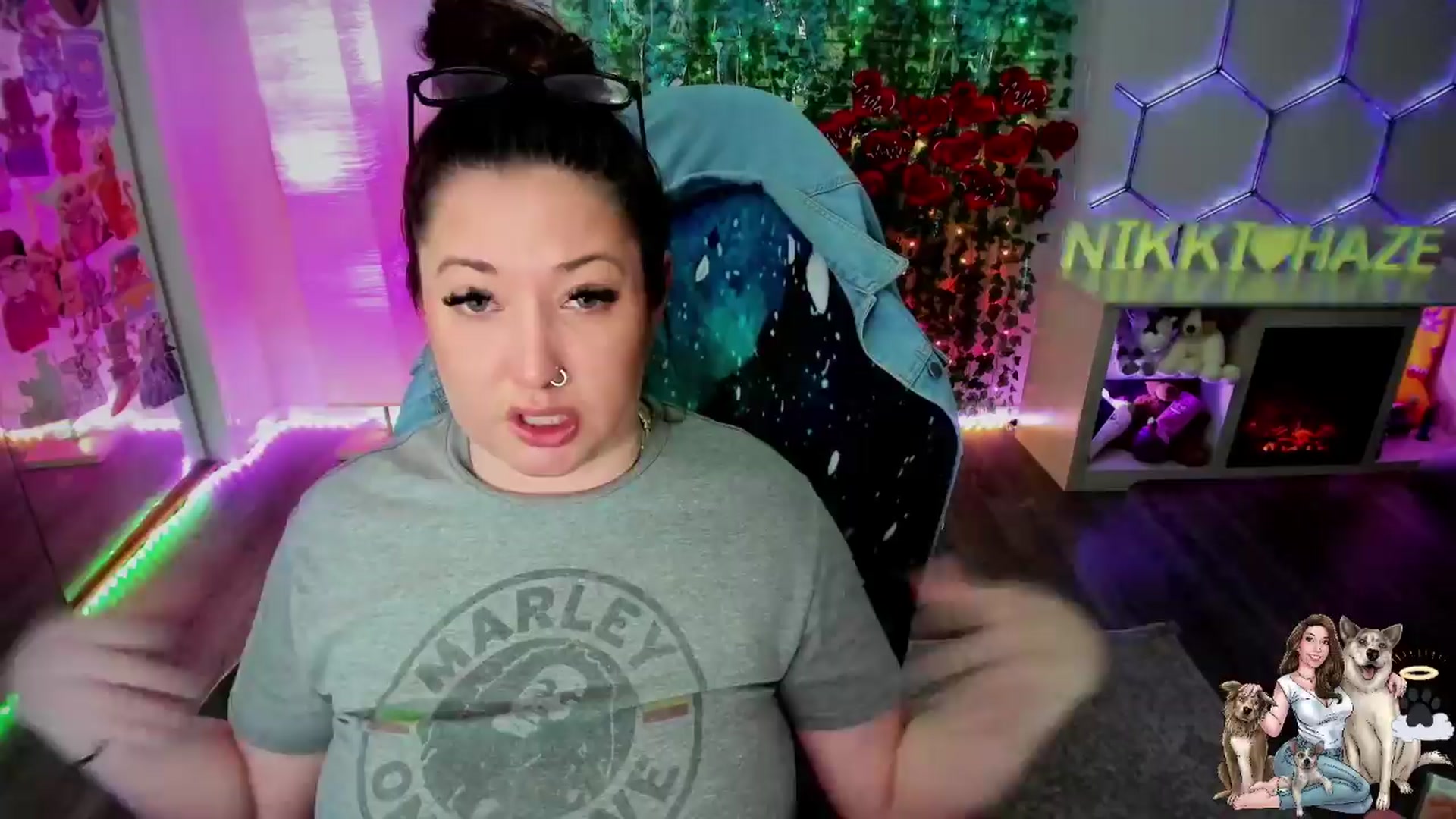 Gallery image thumbnail from Toxic_Haze's myfreecams stream on, 03/26/2024, 11:04 image 2 of 20