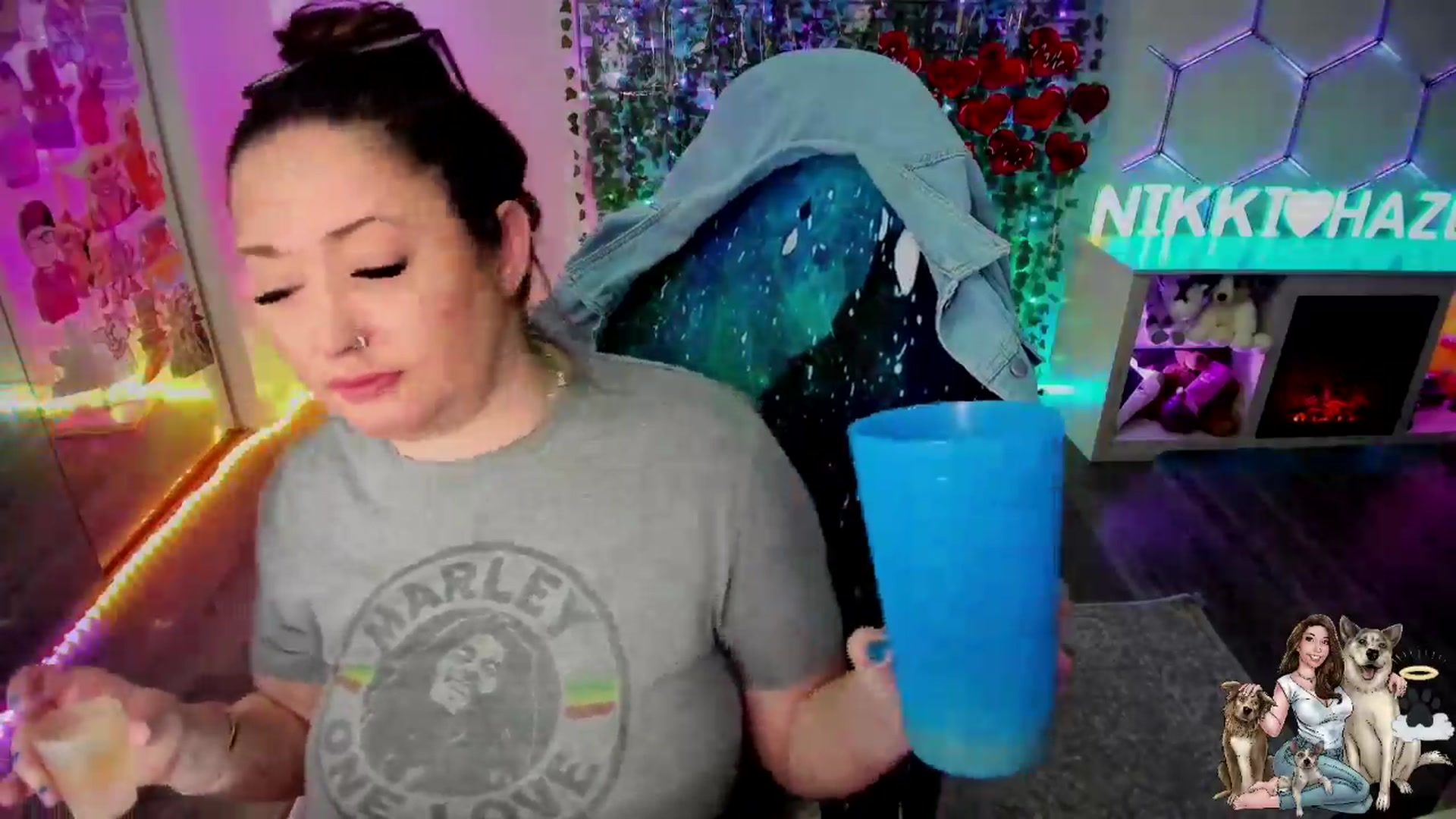 Gallery image thumbnail from Toxic_Haze's myfreecams stream on, 03/26/2024, 11:04 image 19 of 20
