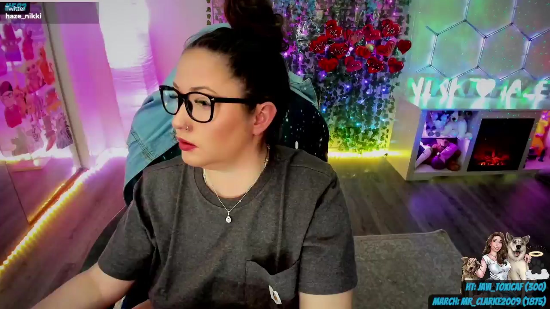 Gallery image thumbnail from Toxic_Haze's myfreecams stream on, 03/27/2024, 07:47 image 17 of 20