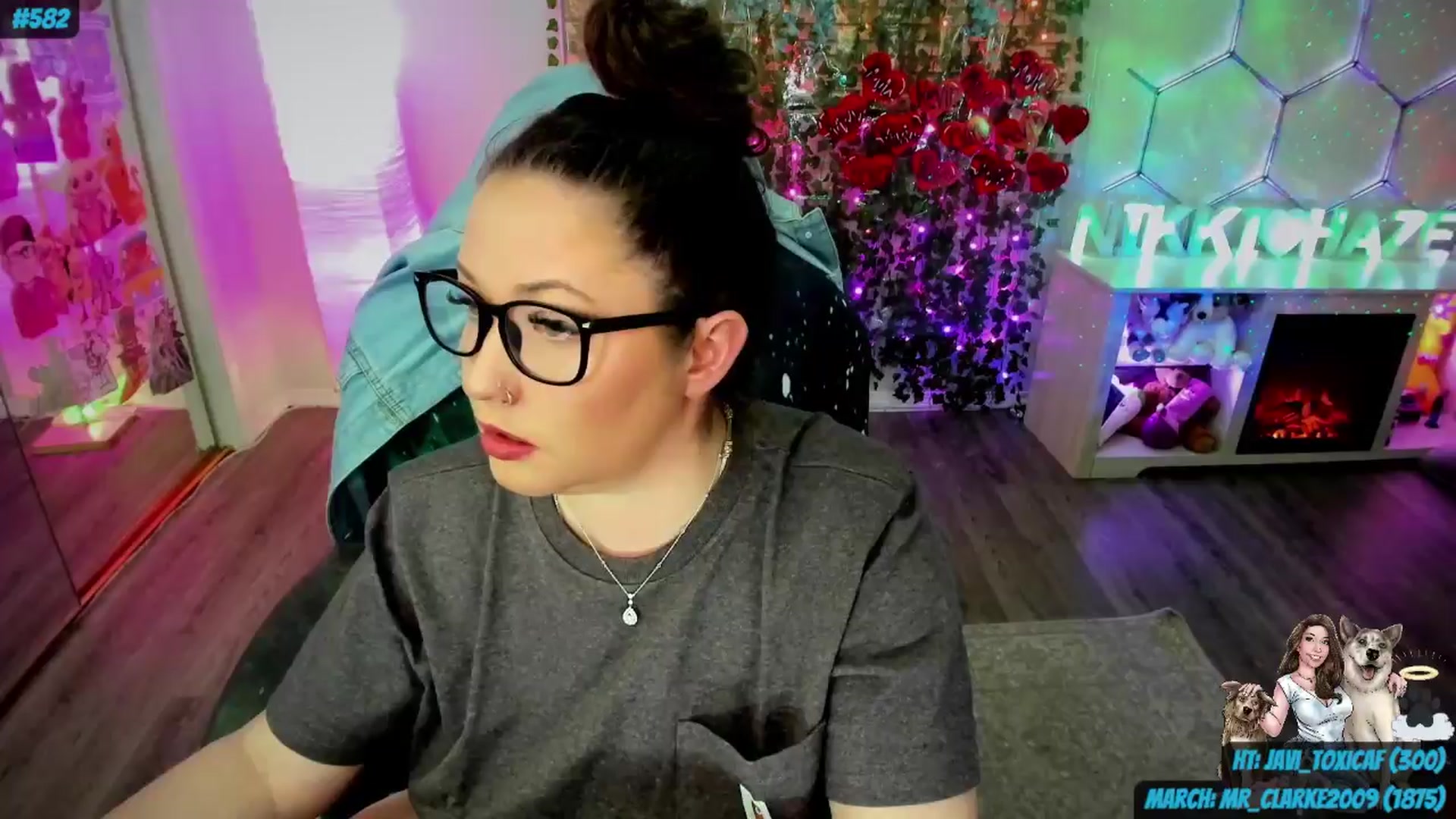 Gallery image thumbnail from Toxic_Haze's myfreecams stream on, 03/27/2024, 07:47 image 16 of 20
