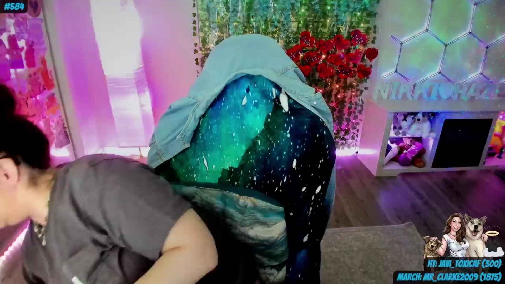 Gallery image thumbnail from Toxic_Haze's myfreecams stream on, 03/27/2024, 12:35 image 8 of 20