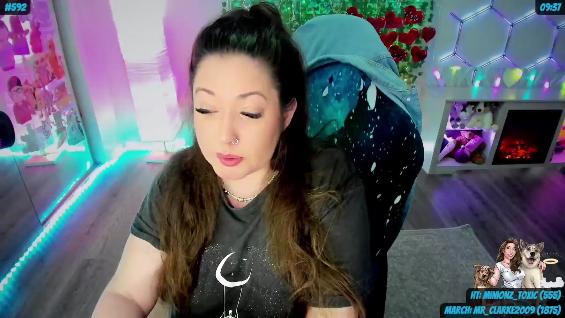 Gallery image thumbnail from Toxic_Haze's myfreecams stream on, 03/28/2024, 10:04 image 14 of 20