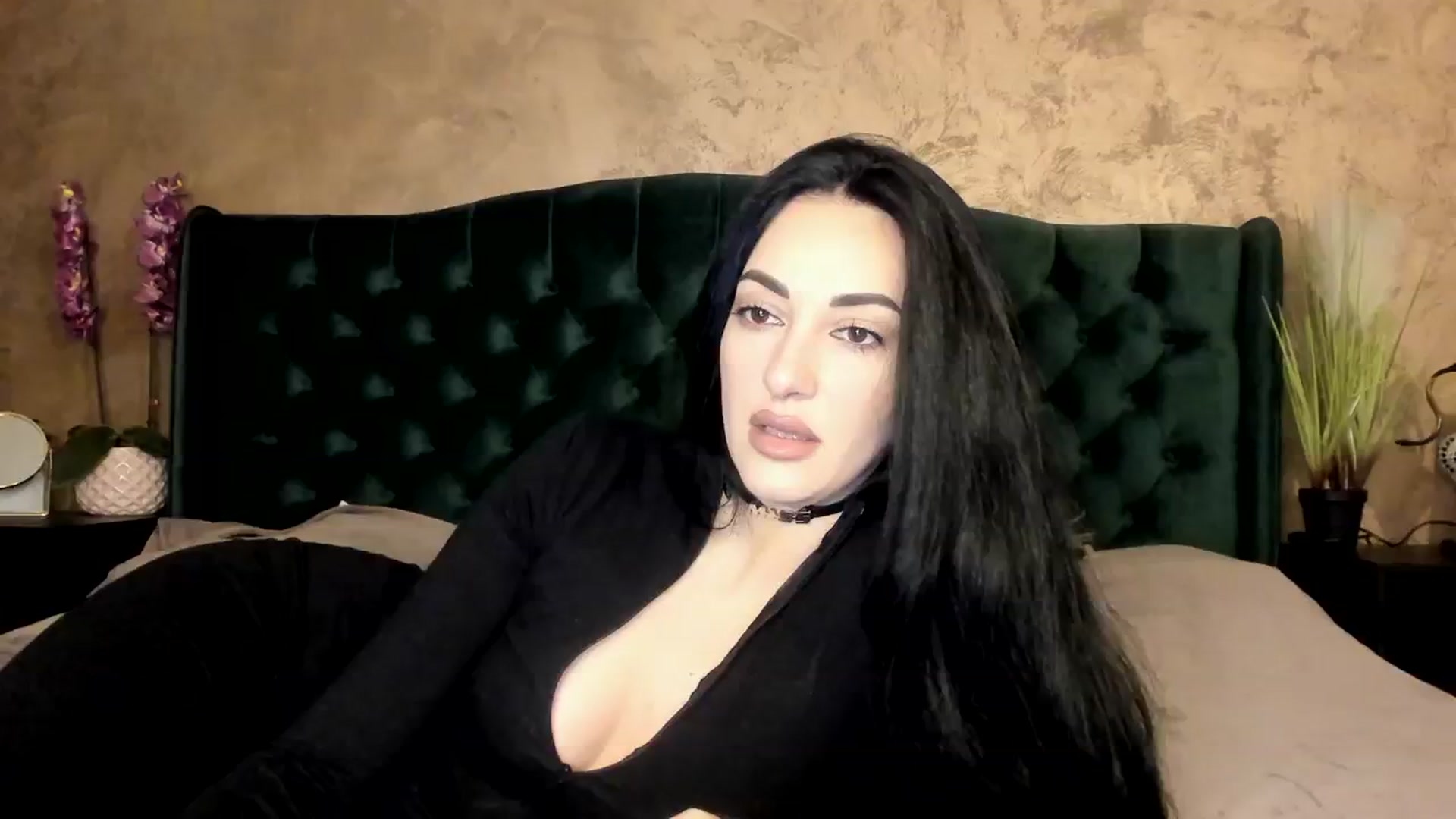 Gallery image thumbnail from Toxxxix's myfreecams stream on, 02/05/2024, 11:35 image 2 of 20