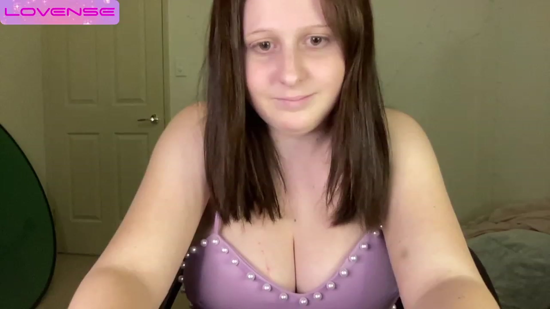 Gallery image thumbnail from Tr4shyk1tten's myfreecams stream on, 05/03/2023, 09:46 image 17 of 20