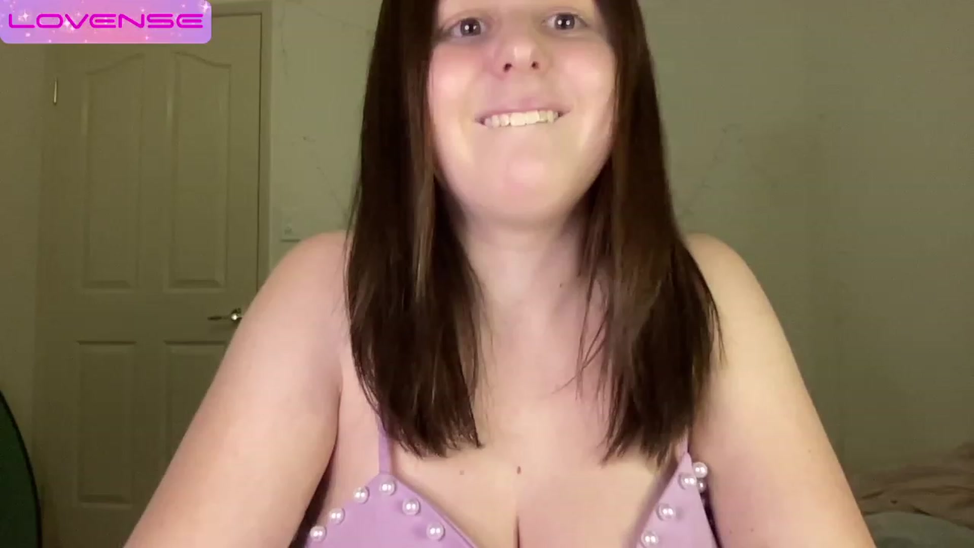 Gallery image thumbnail from Tr4shyk1tten's myfreecams stream on, 05/03/2023, 09:46 image 7 of 20
