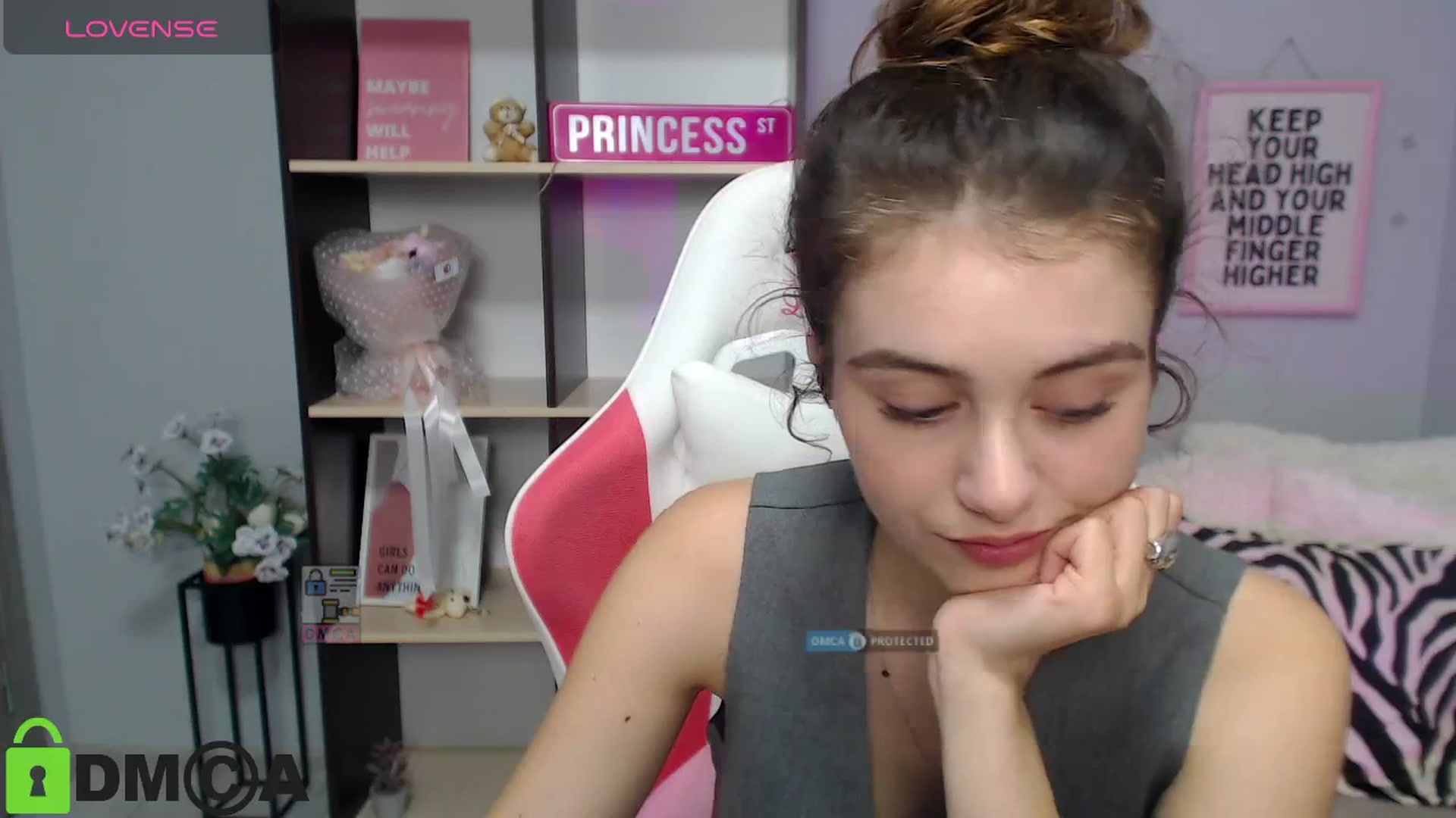 Gallery image thumbnail from TracySpark's myfreecams stream on, 07/21/2025, 07:53 image 16 of 20