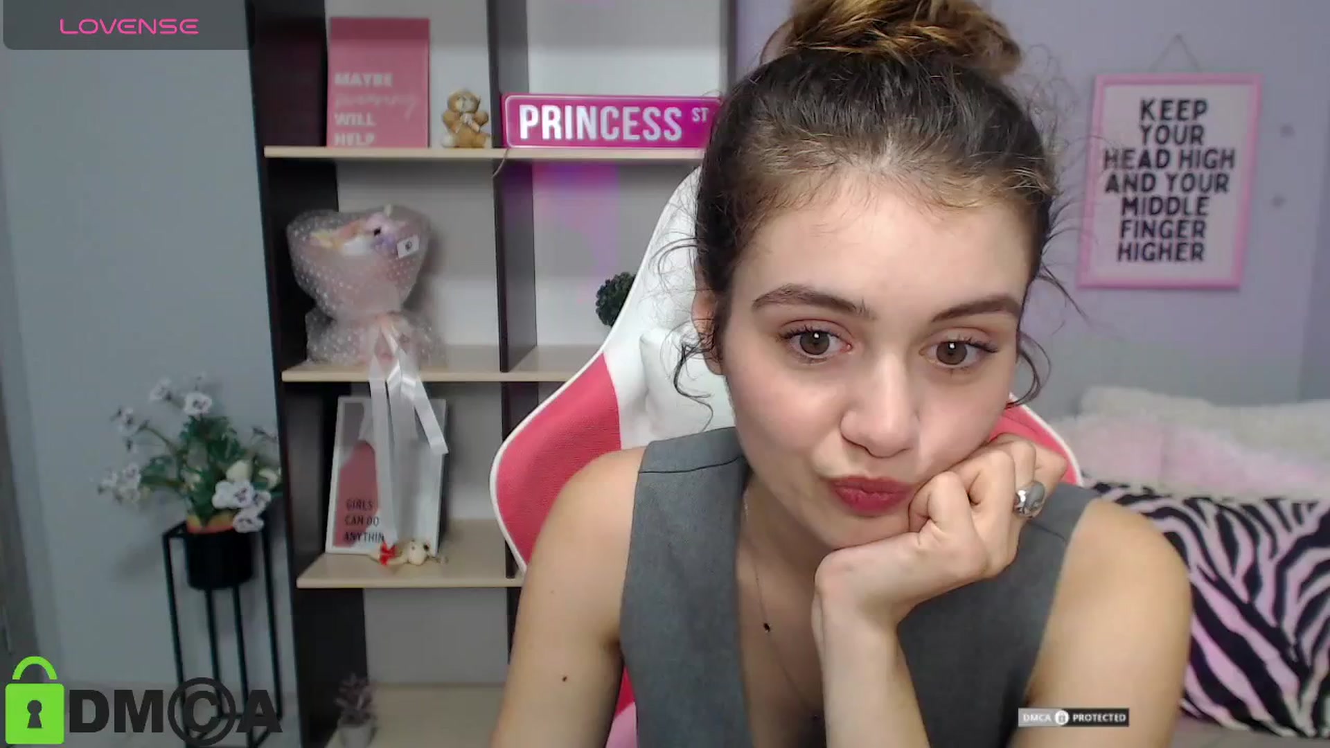 Gallery image thumbnail from TracySpark's myfreecams stream on, 07/21/2025, 07:53 image 12 of 20
