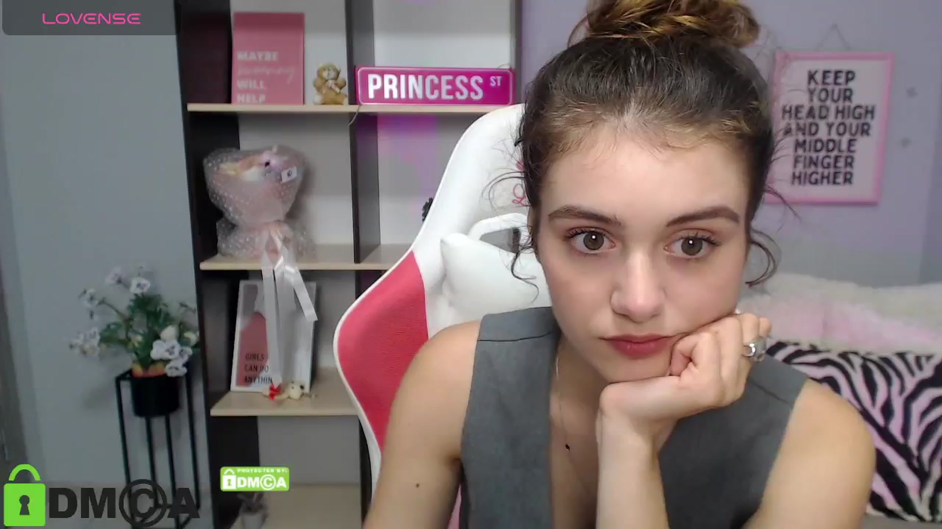 Gallery image thumbnail from TracySpark's myfreecams stream on, 07/21/2025, 07:53 image 10 of 20