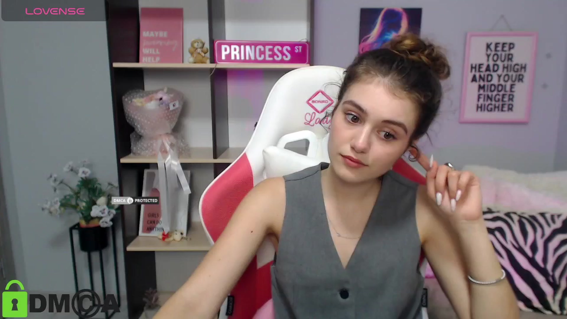 Gallery image thumbnail from TracySpark's myfreecams stream on, 07/21/2025, 07:53 image 7 of 20