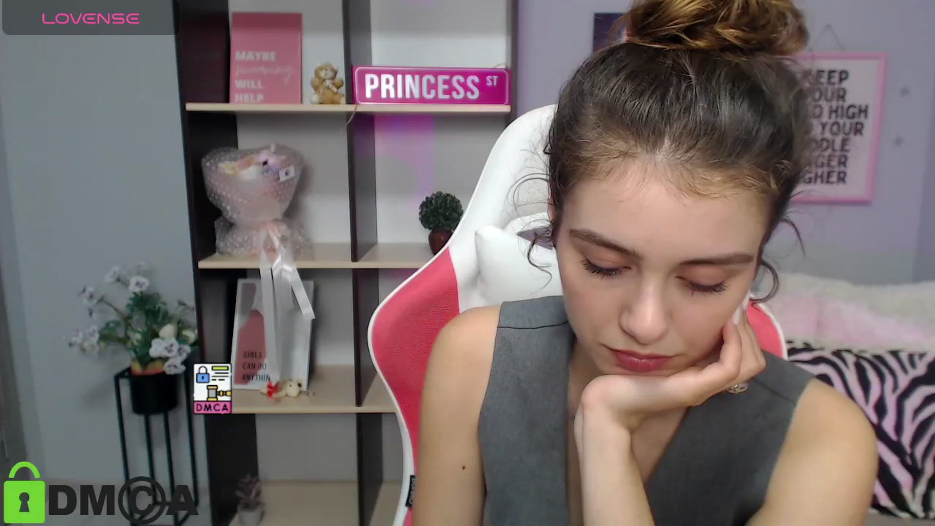 Gallery image thumbnail from TracySpark's myfreecams stream on, 07/21/2025, 08:09 image 5 of 20