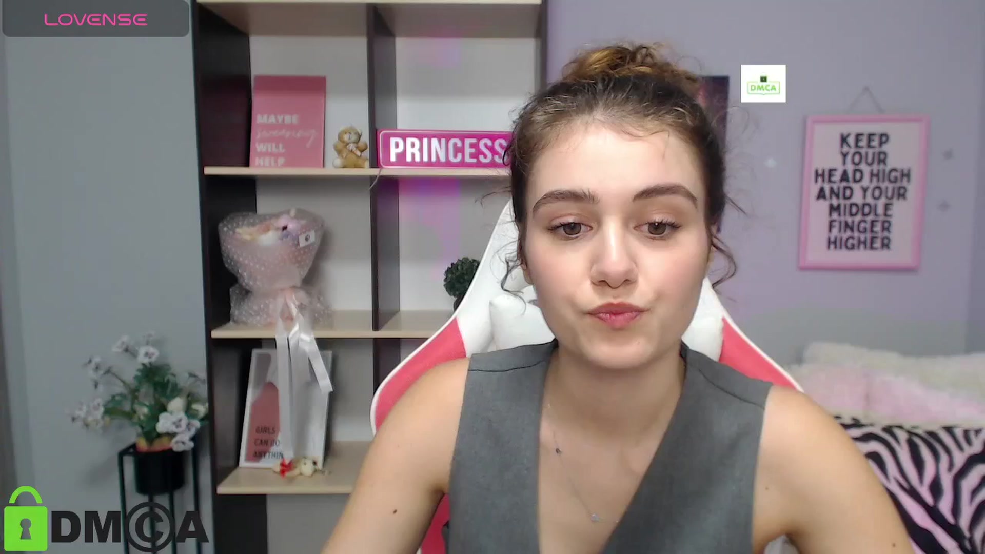 Gallery image thumbnail from TracySpark's myfreecams stream on, 07/21/2025, 08:31 image 14 of 20