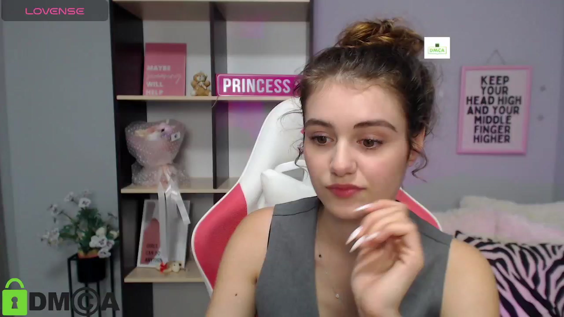 Gallery image thumbnail from TracySpark's myfreecams stream on, 07/21/2025, 08:31 image 12 of 20